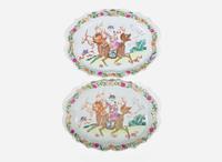 An unusual pair of Chinese export famille rose lobed "Qilin" trays, 18th century 粉彩出口瓷麒麟盤一對 十八世紀