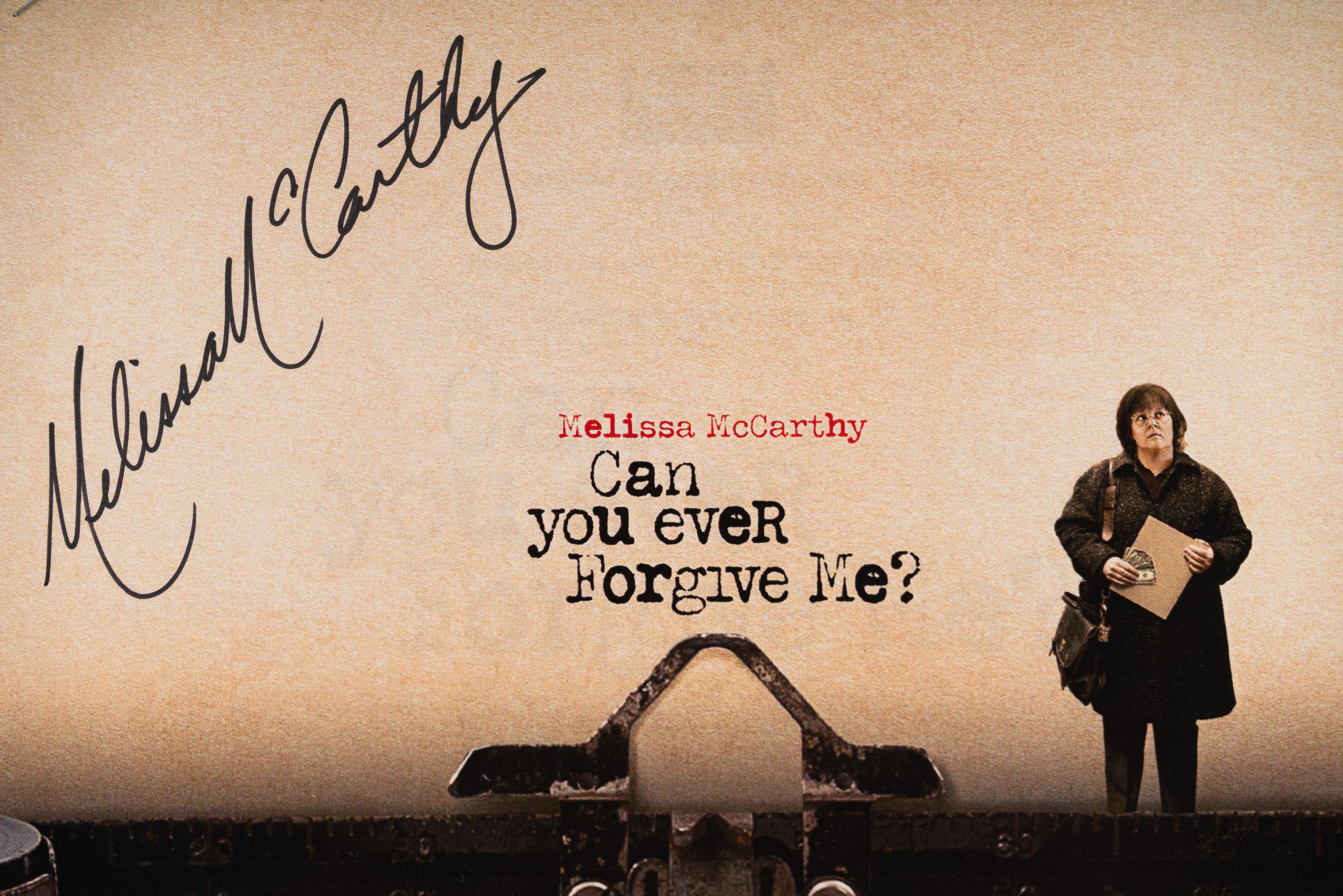 (Celebrity Memorabilia) Melissa McCarthy memorabilia, comprising: