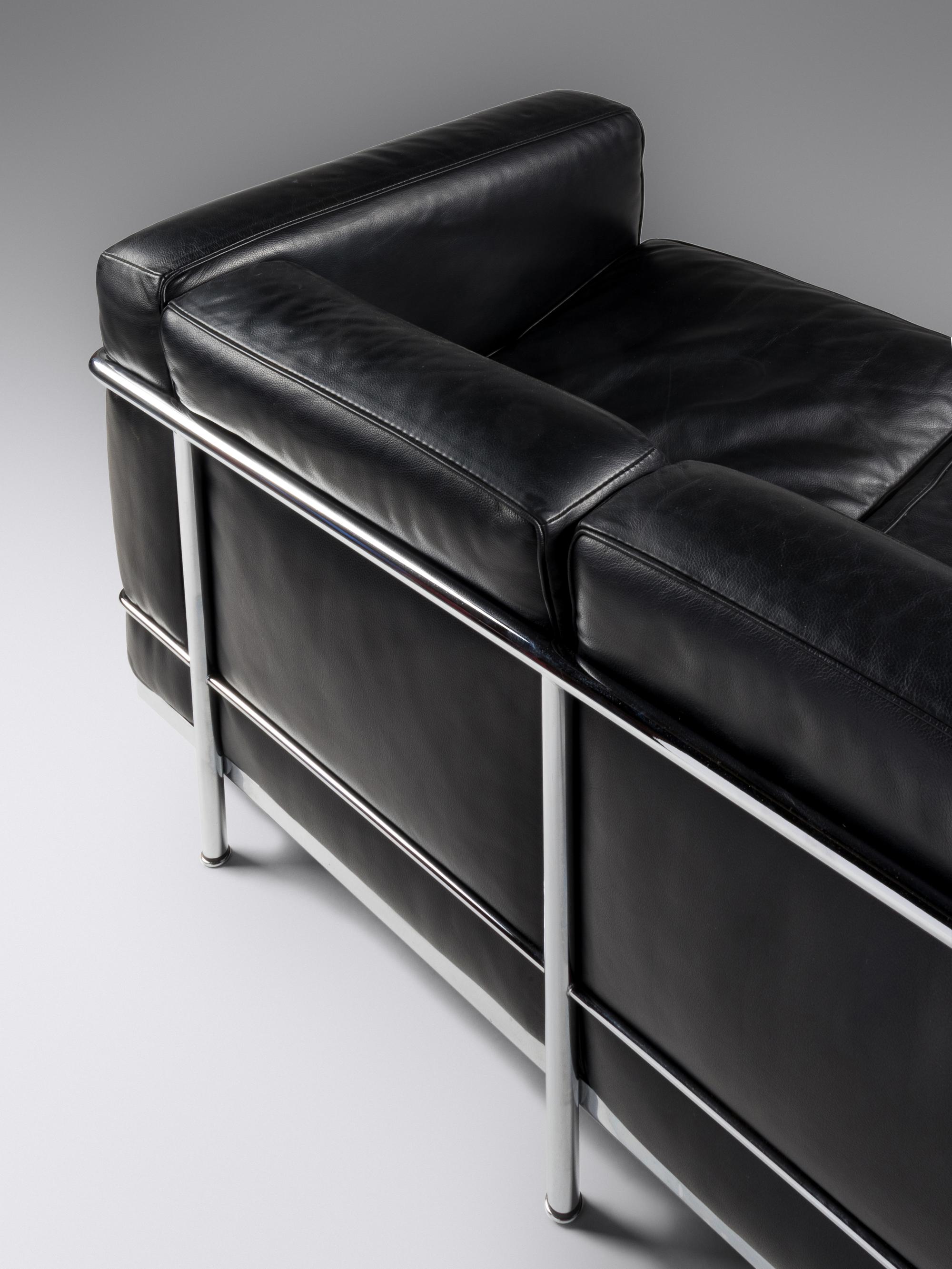 LC2 Sofa Cassina, Italy