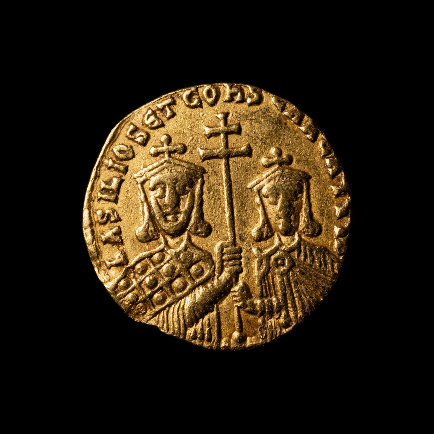 [ANCIENTS] BYZANTINE EMPIRE. Basil I and Constantine (c. 868-879 AD). Av Solidus (4.4 g)