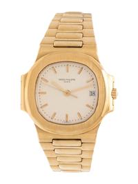 PATEK PHILIPPE, REF. 3800 18K YELLOW GOLD 'NAUTILUS' WRISTWATCH