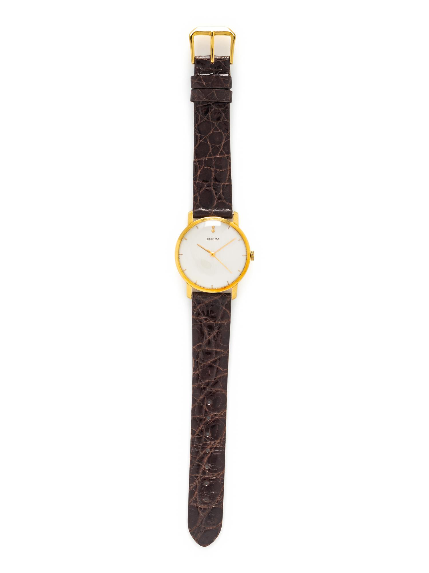 CORUM, REF. 5595 4 18K YELLOW GOLD WATCH