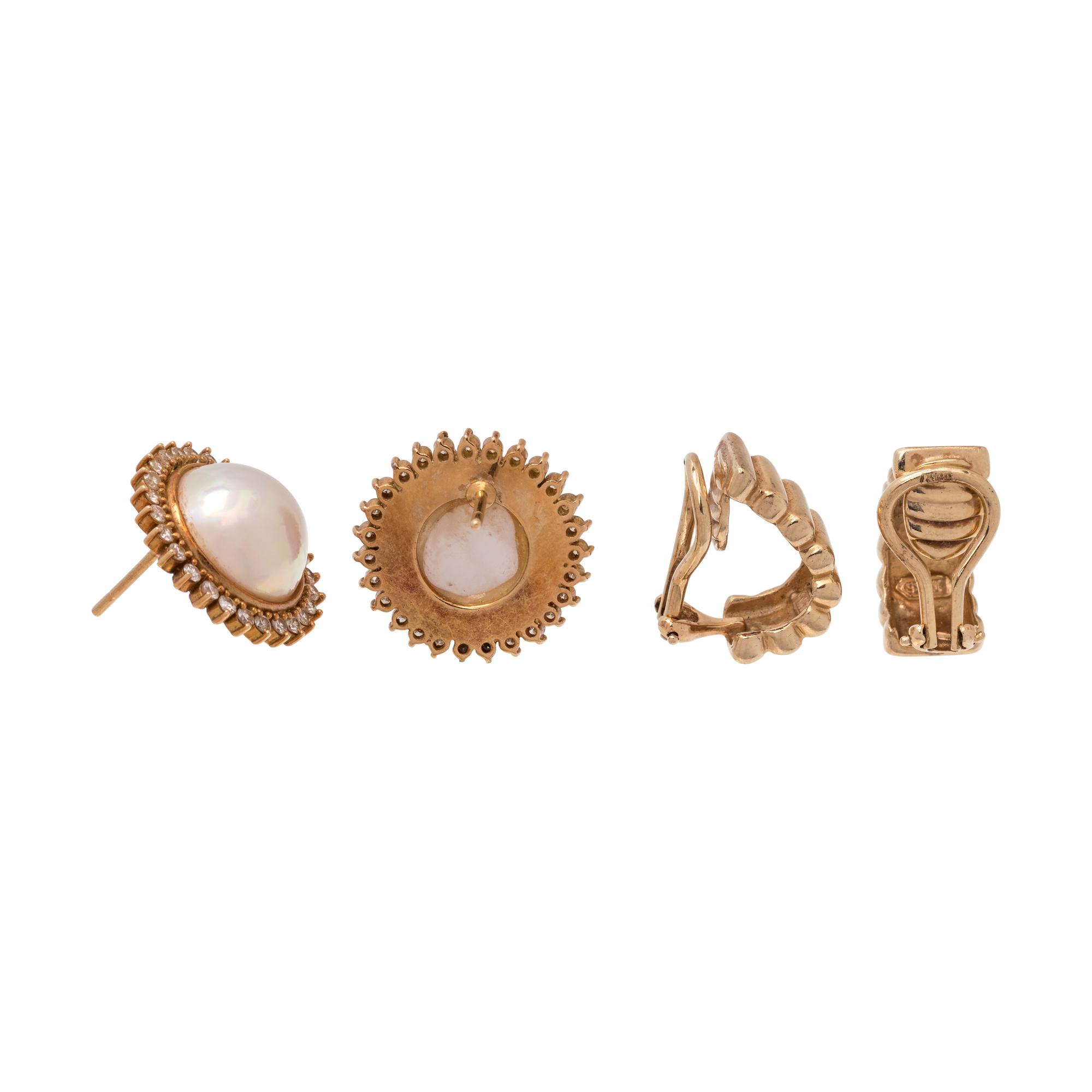 COLLECTION OF YELLOW GOLD EARRINGS