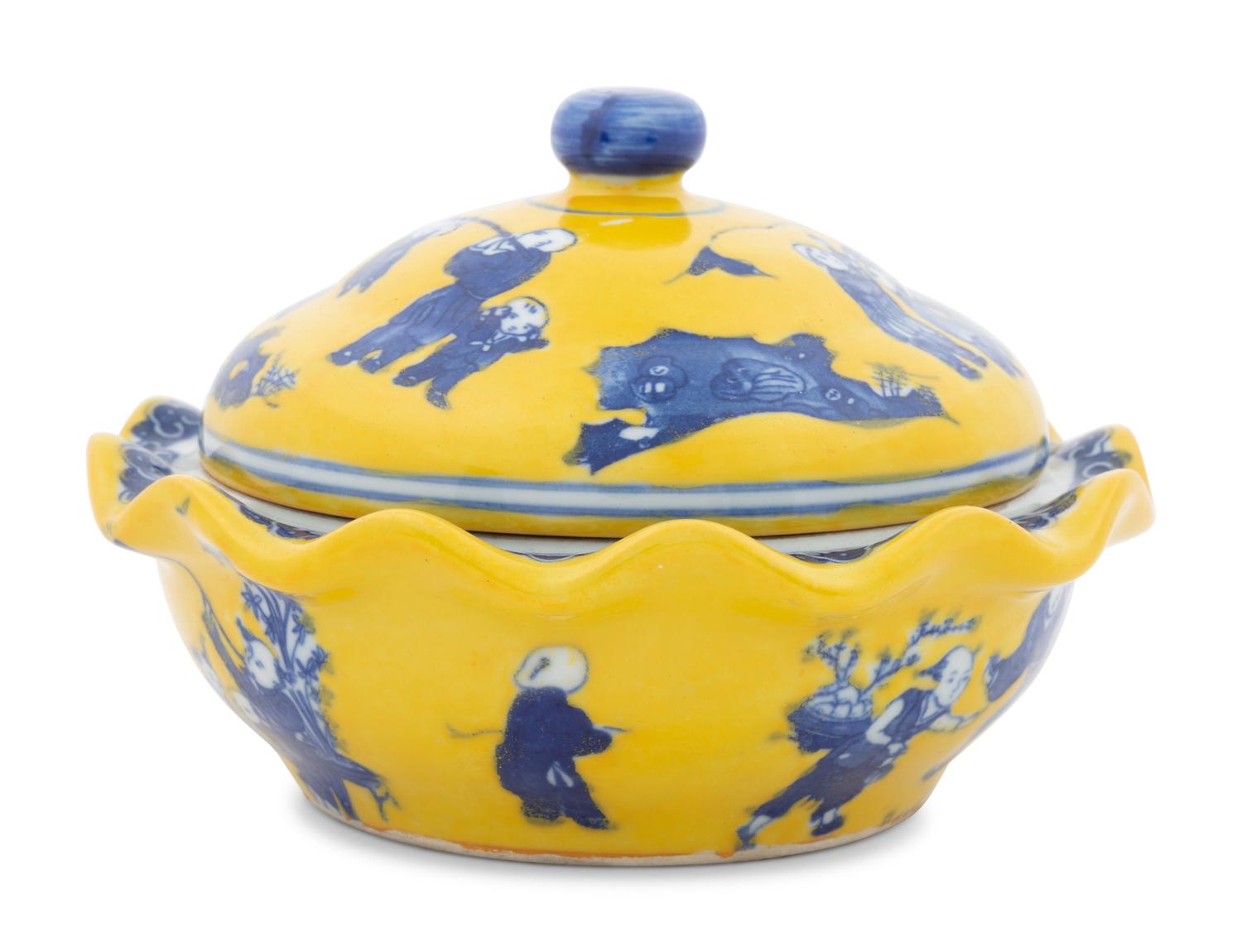 A Chinese Yellow Ground Blue and White Porcelain Covered Bowl