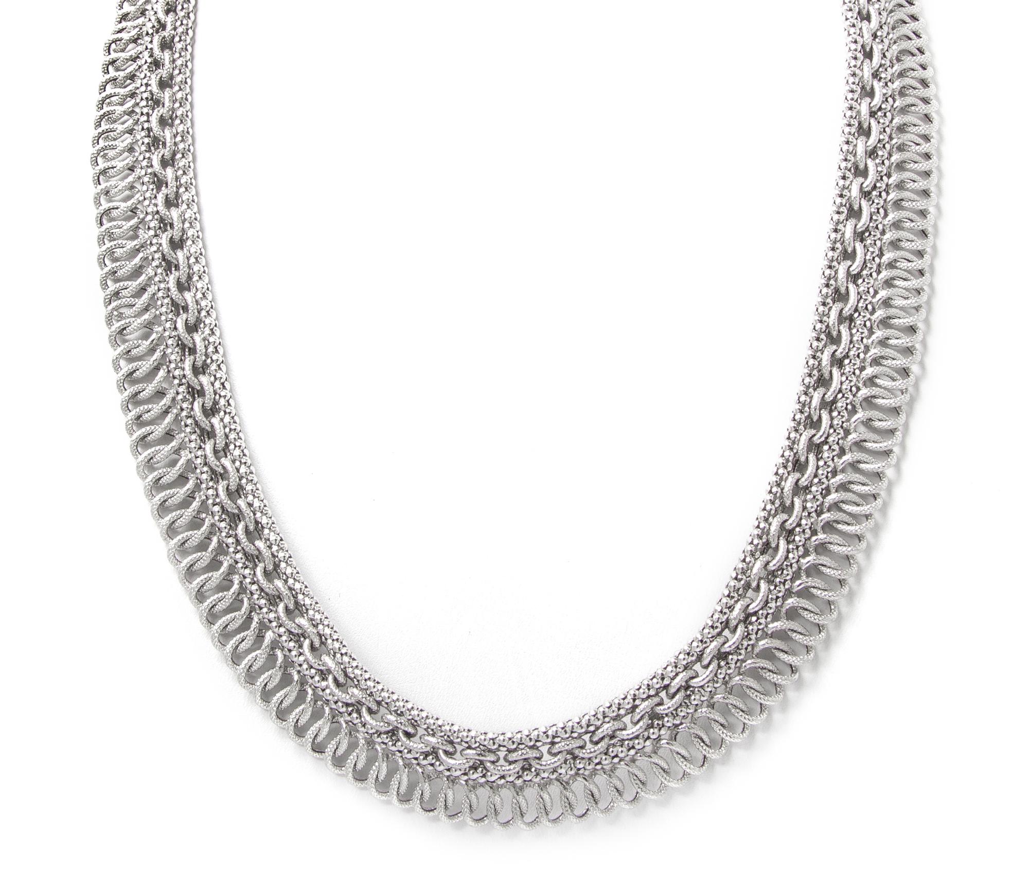 An 18 Karat White Gold and Sapphire Necklace, 29.50 dwts.
