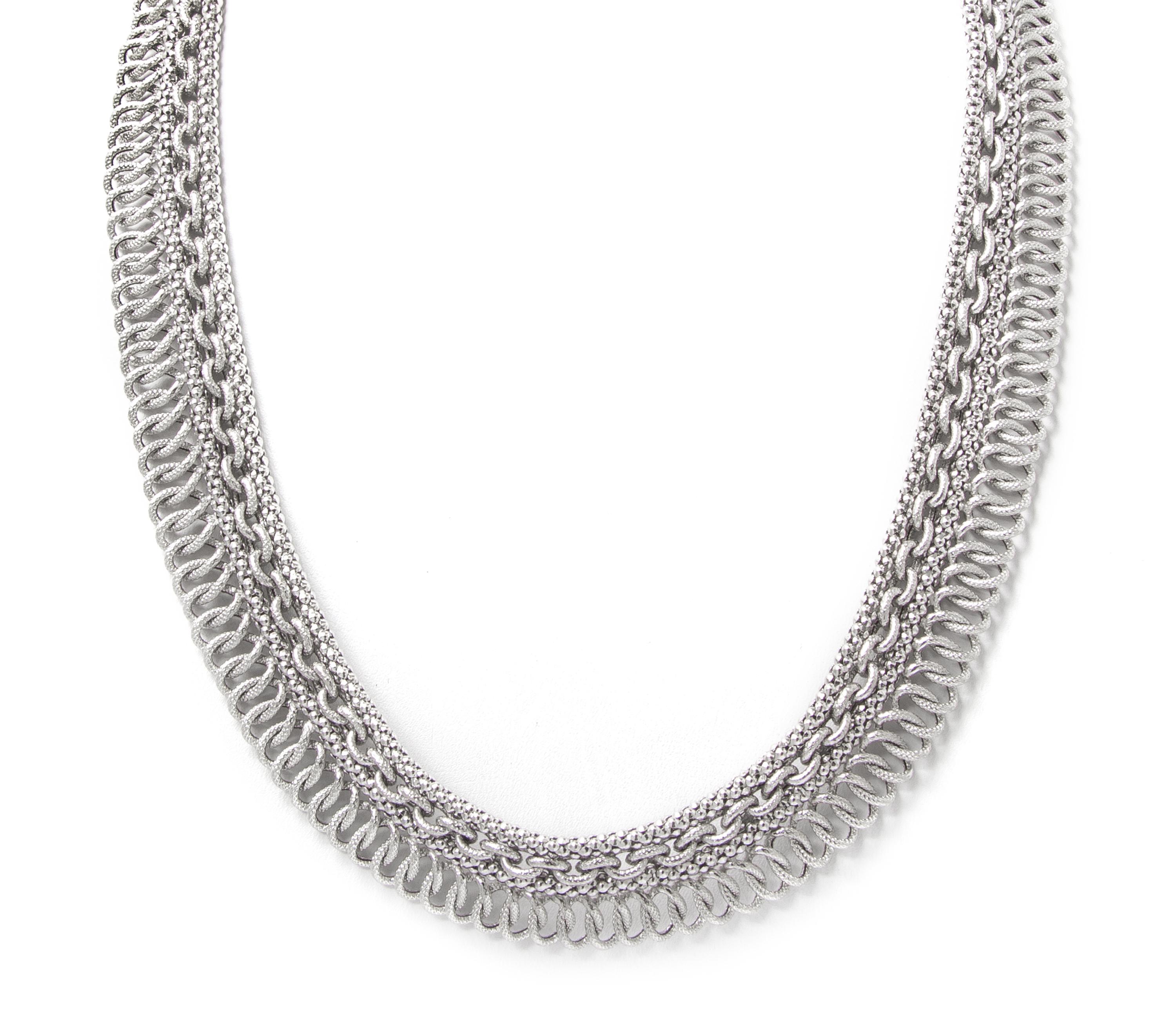 An 18 Karat White Gold and Sapphire Necklace, 29.50 dwts.