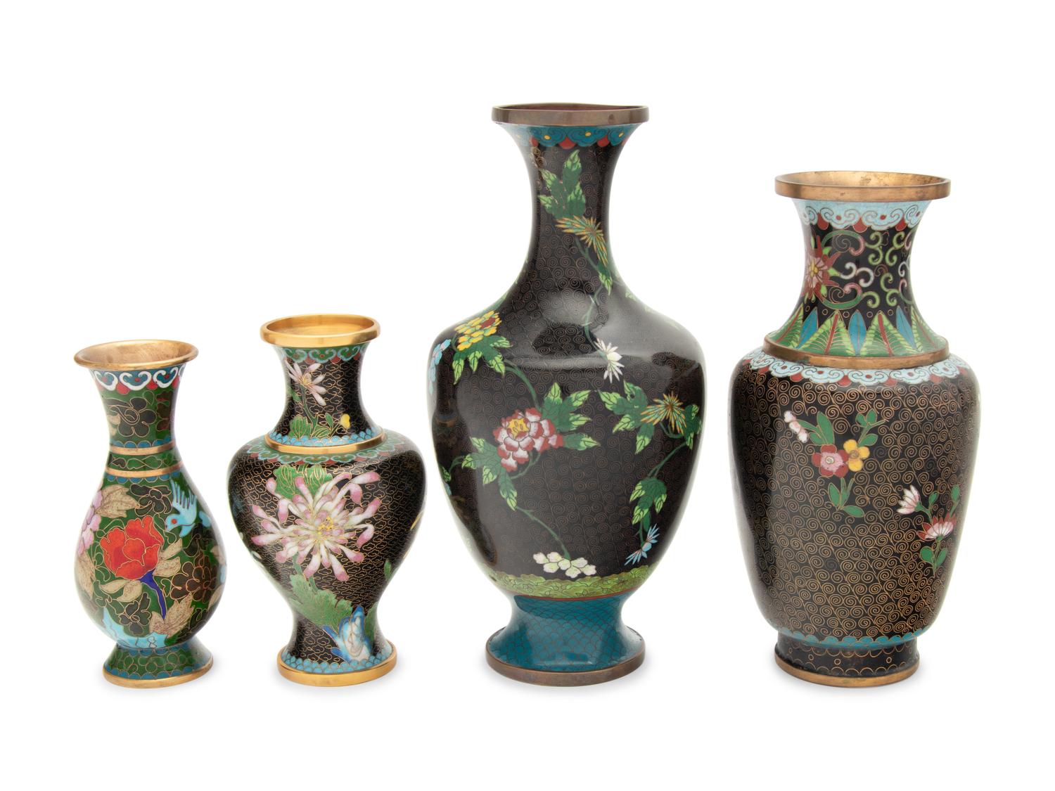 18 Japanese and Chinese Cloisonné Enamel Articles