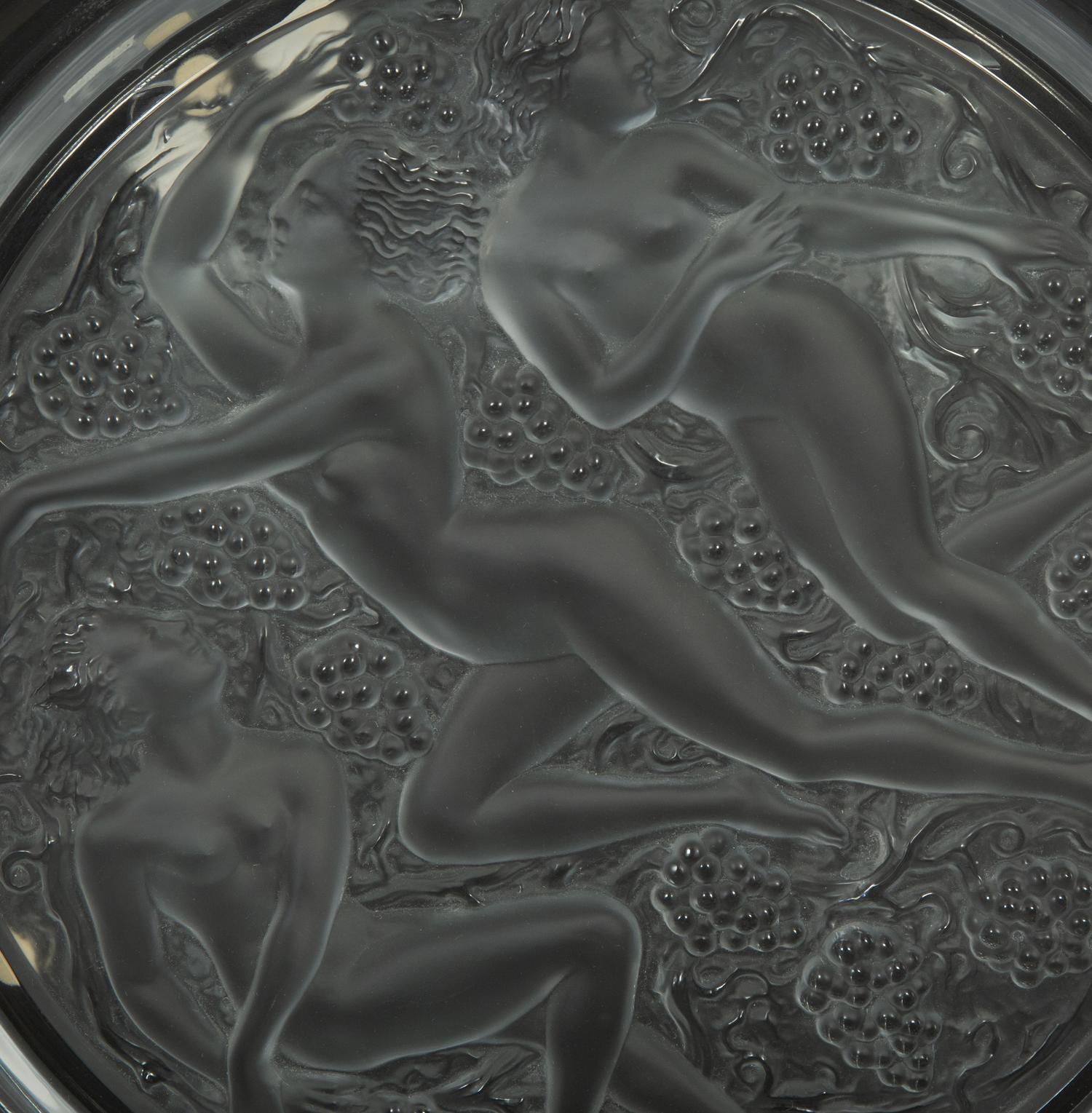 A Lalique Arums Bowl and Pair of Piriac Plates with Koi Border