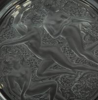A Lalique Arums Bowl and Pair of Piriac Plates with Koi Border