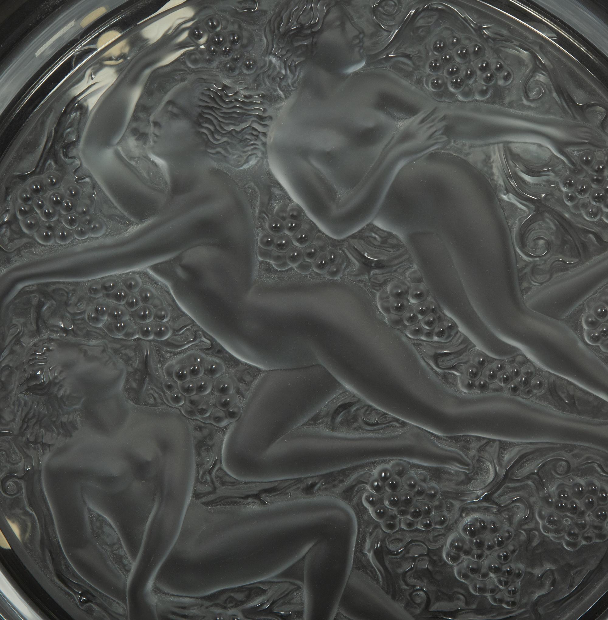 A Lalique Arums Bowl and Pair of Piriac Plates with Koi Border