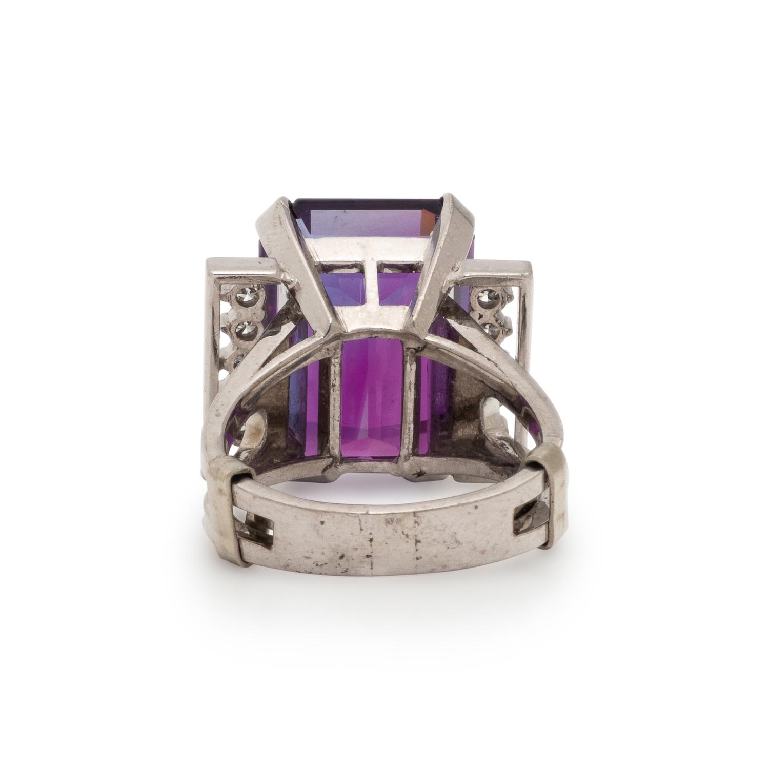 AMETHYST AND DIAMOND RING