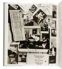 LEIBOVITZ, Annie (b. 1949). Annie Leibovitz: Photographs, 1970-1990. New York: Harper Collins Publishers, 1991.