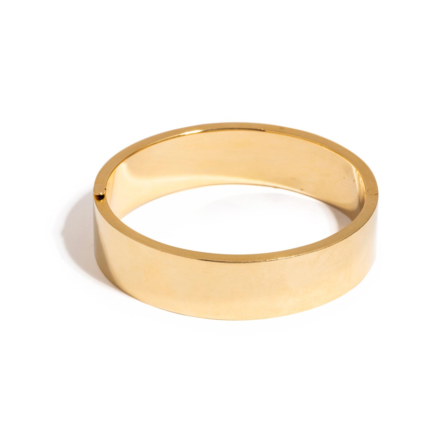 YELLOW GOLD BANGLE BRACELET