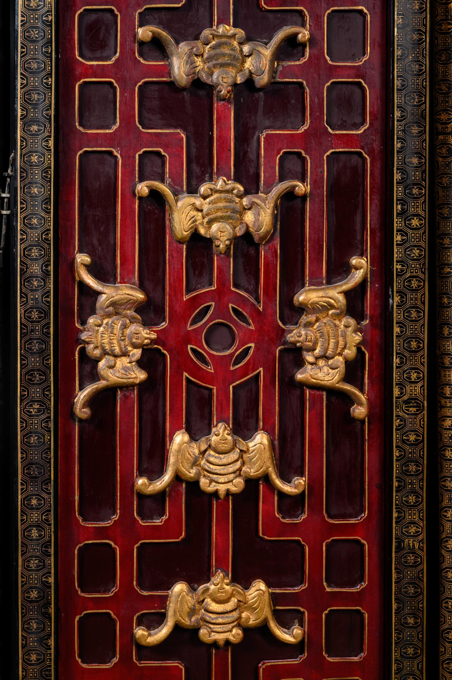 A Chinese Hardstone Inset and Lacquered Six-Panel Floor Screen