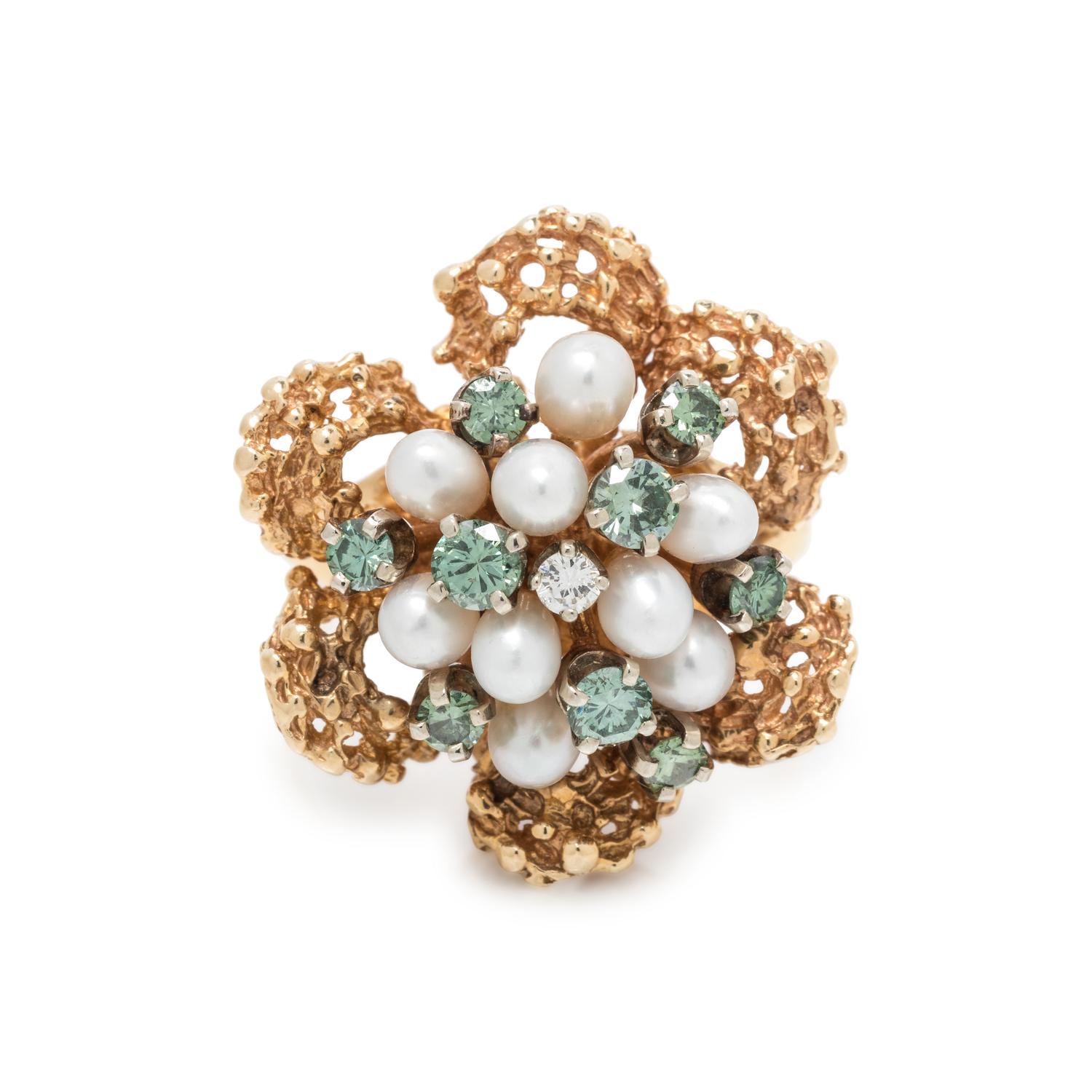 YELLOW GOLD, IRRADIATED BLUE DIAMOND, DIAMOND AND PEARL RING