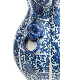 A Pair of Chinese Export Porcelain Vases