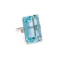AQUAMARINE AND DIAMOND RING