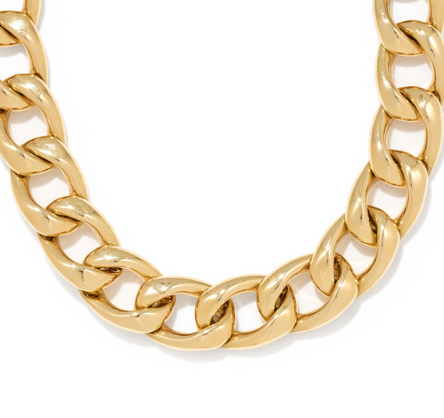 YELLOW GOLD NECKLACE