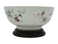 A Chinese Export Porcelain Bowl