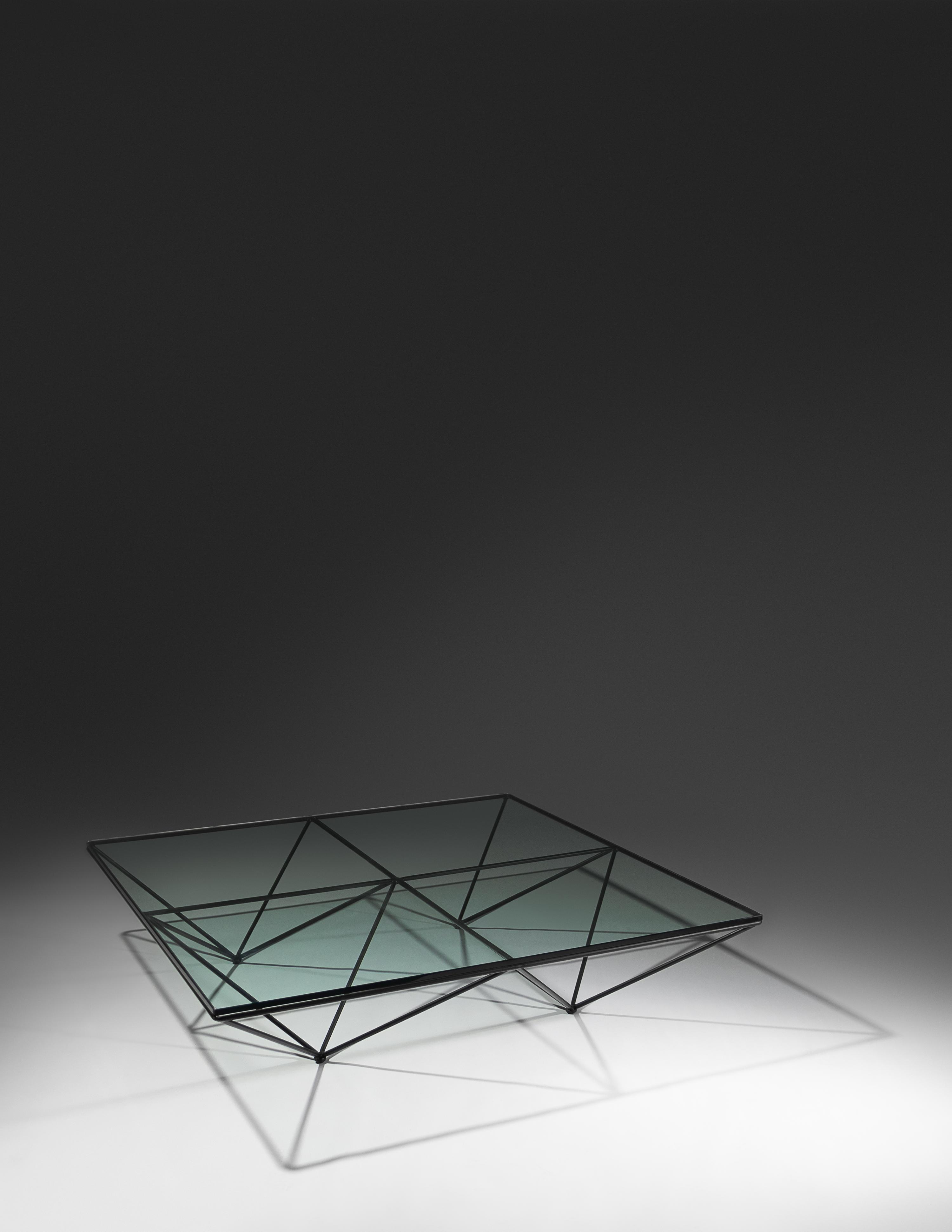Alanda C offee Table, B&B Italia, Italy