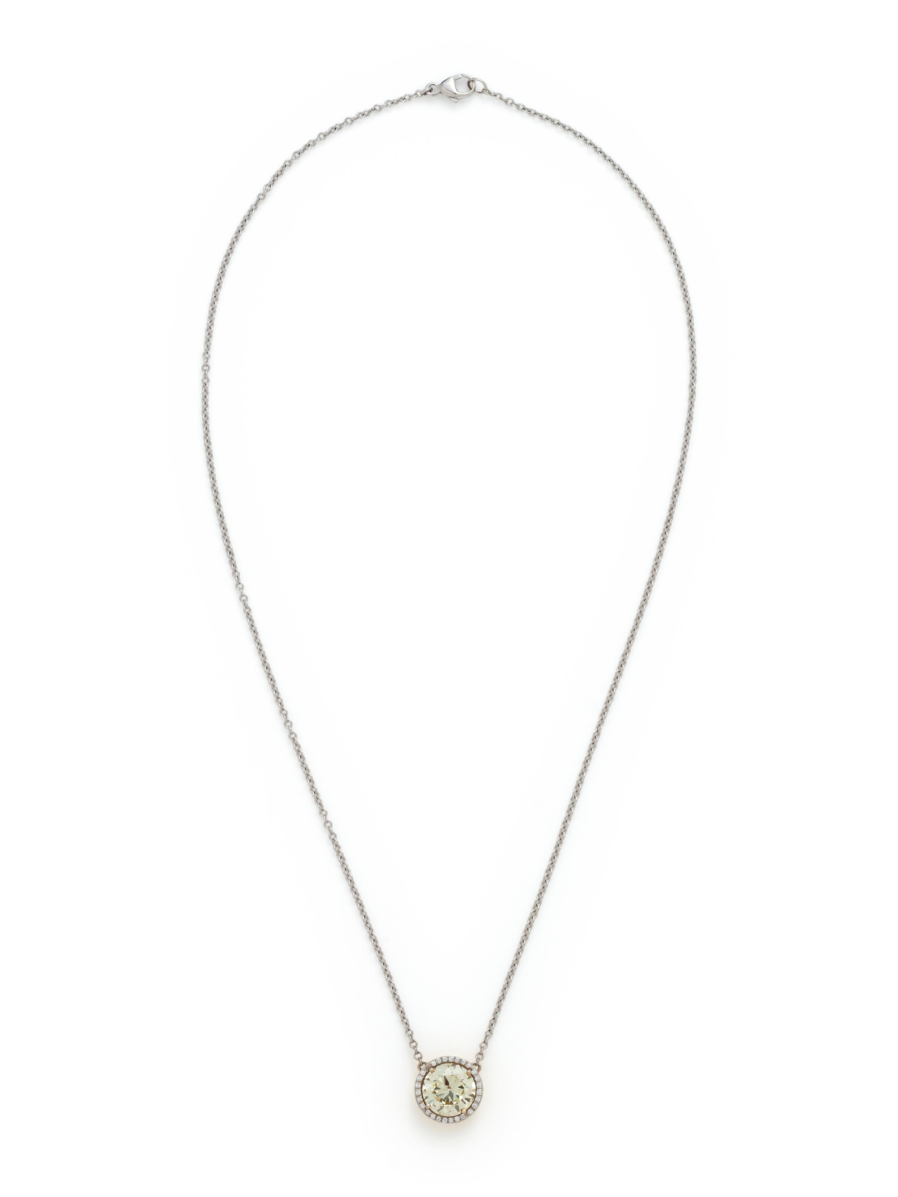 COLORED DIAMOND AND DIAMOND NECKLACE
