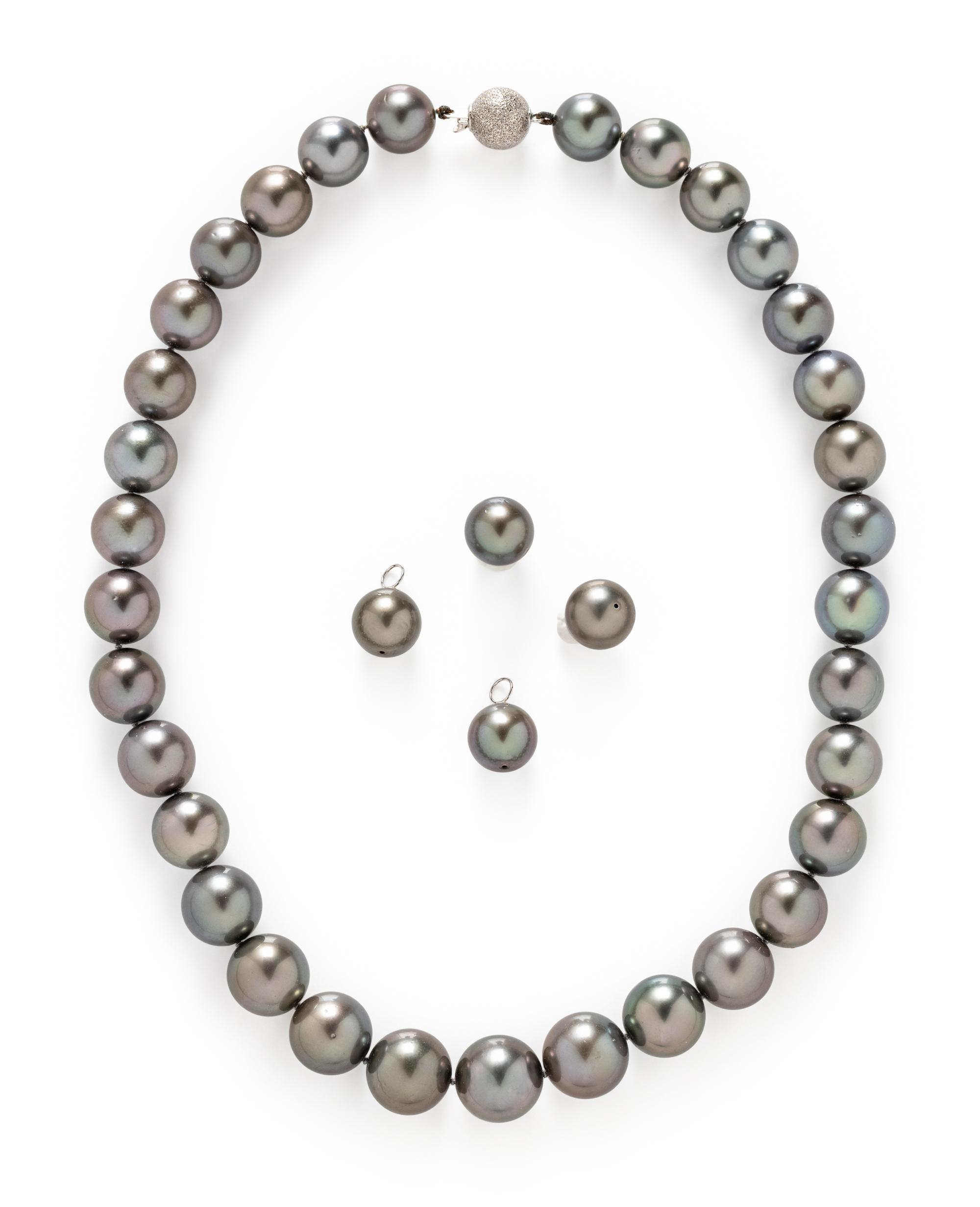 TAHITIAN CULTURED PEARL NECKLACE
