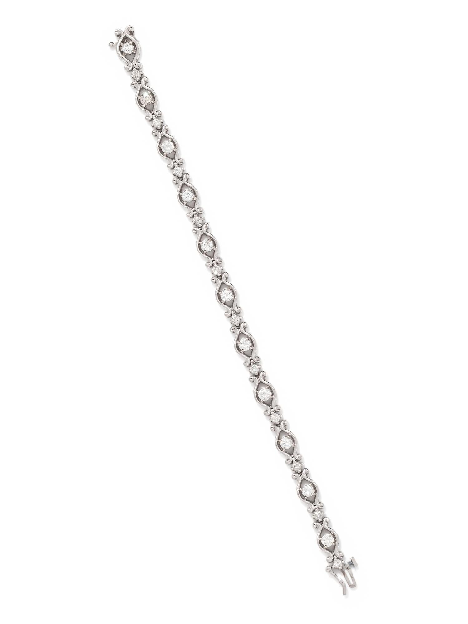 WHITE GOLD AND DIAMOND BRACELET