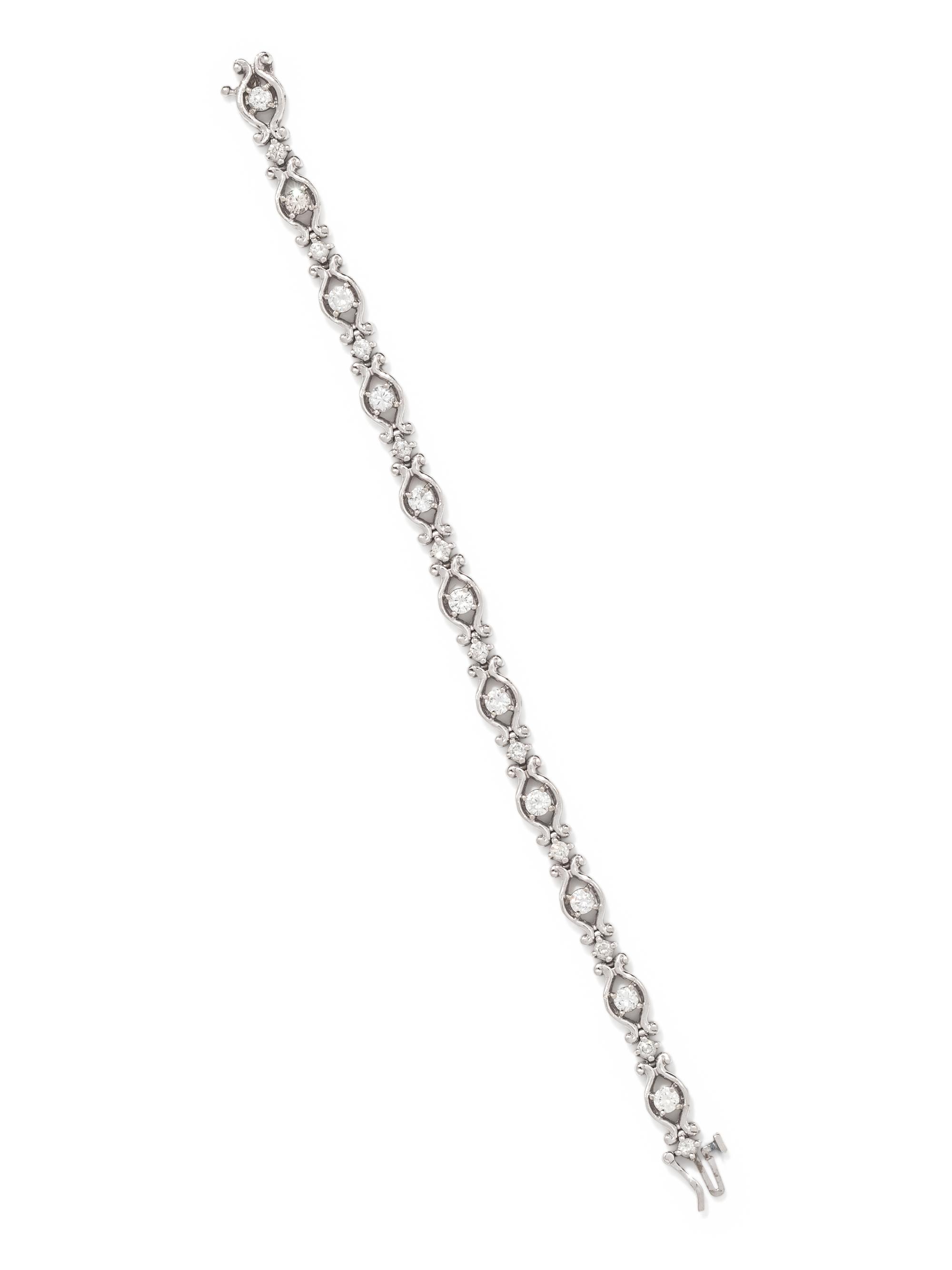 WHITE GOLD AND DIAMOND BRACELET