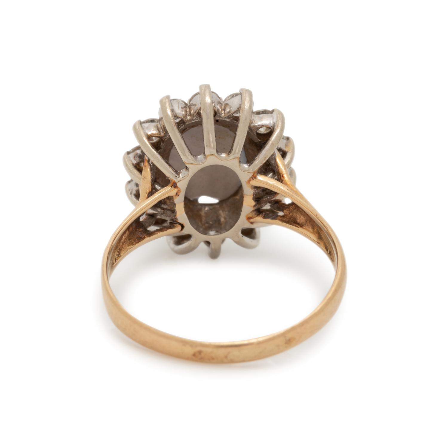 STAR SAPPHIRE AND DIAMOND RING