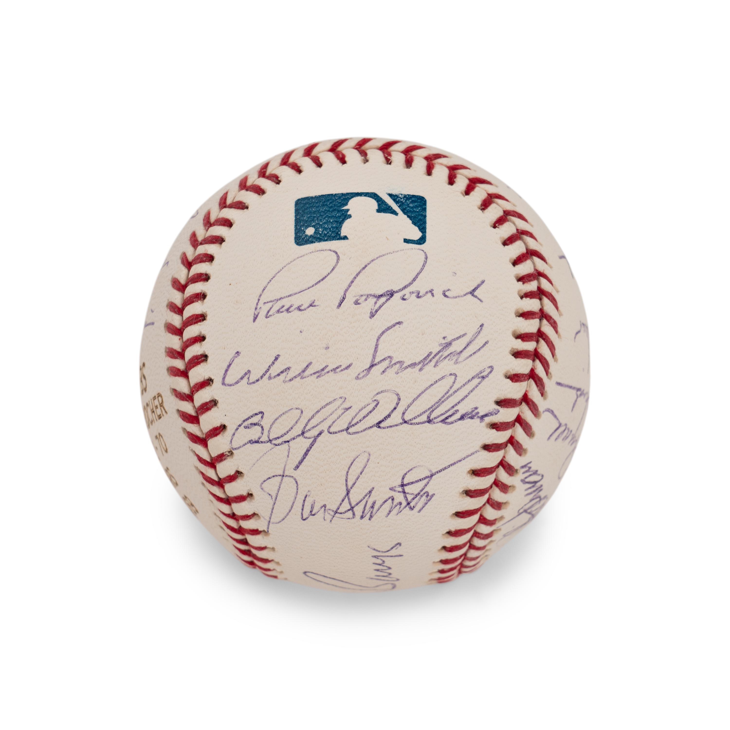 A 1969 Chicago Cubs Team Signed Autograph Baseball - 17 Signatures (Beckett Authentication Services)