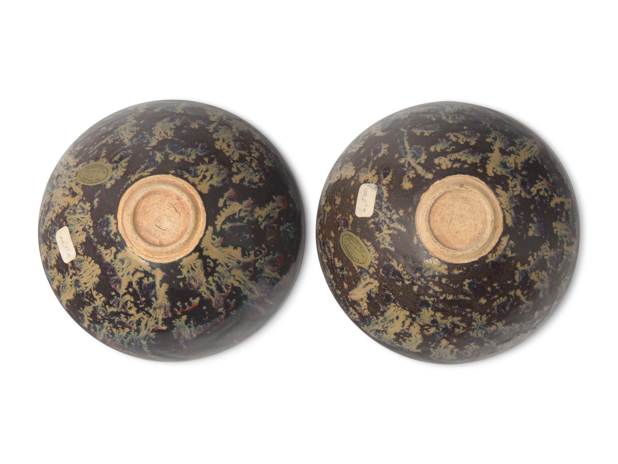 An Associated Pair of Jizhou Style Resist-patterned Tea Bowls