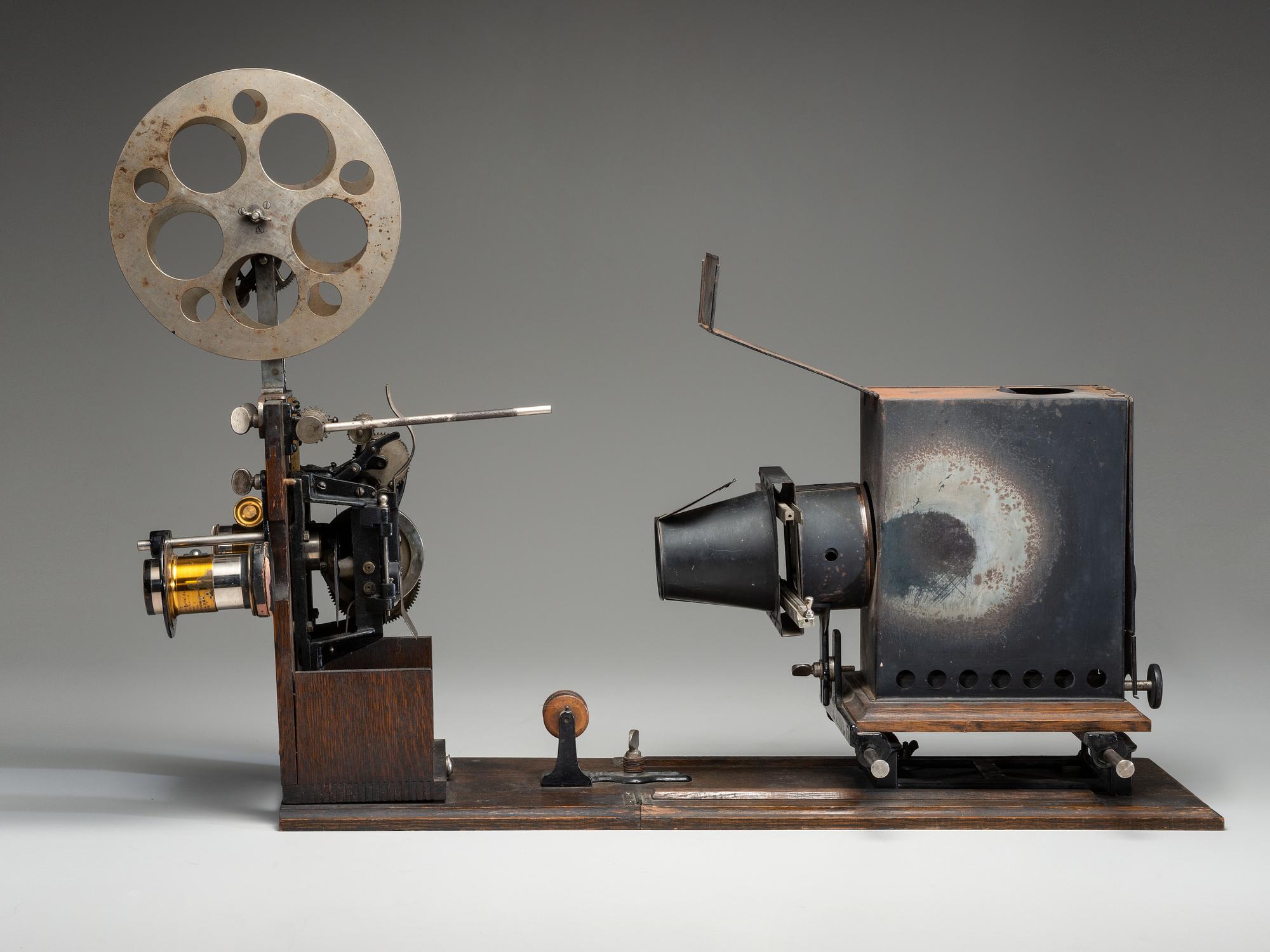 An Edison Projecting Kinetoscope, No. 5970