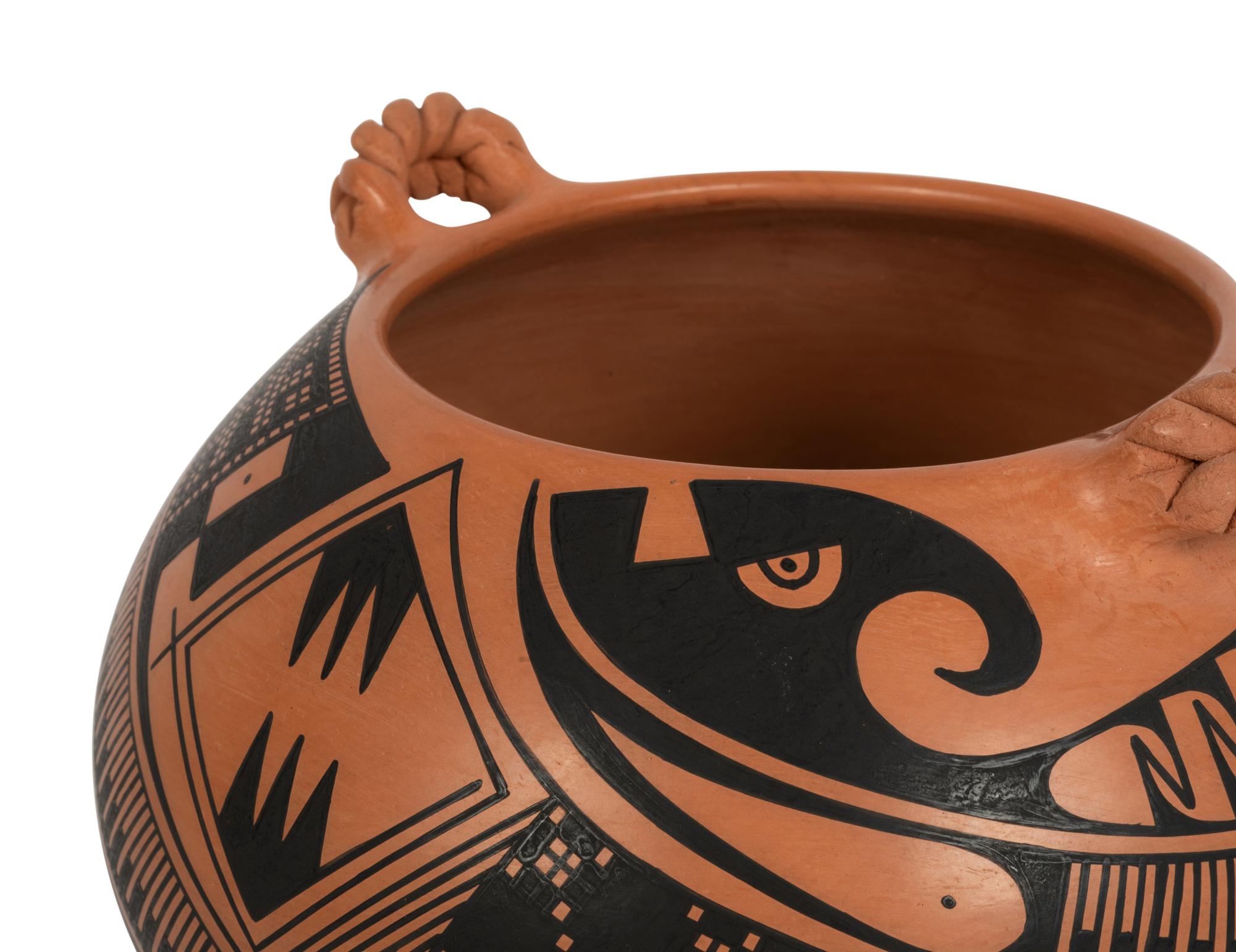 Mata Ortiz Pottery Jar