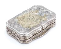 A Victorian Silver Vinaigrette, George Unite, Birmingham, 1845, the lid decorated with a barracks building.