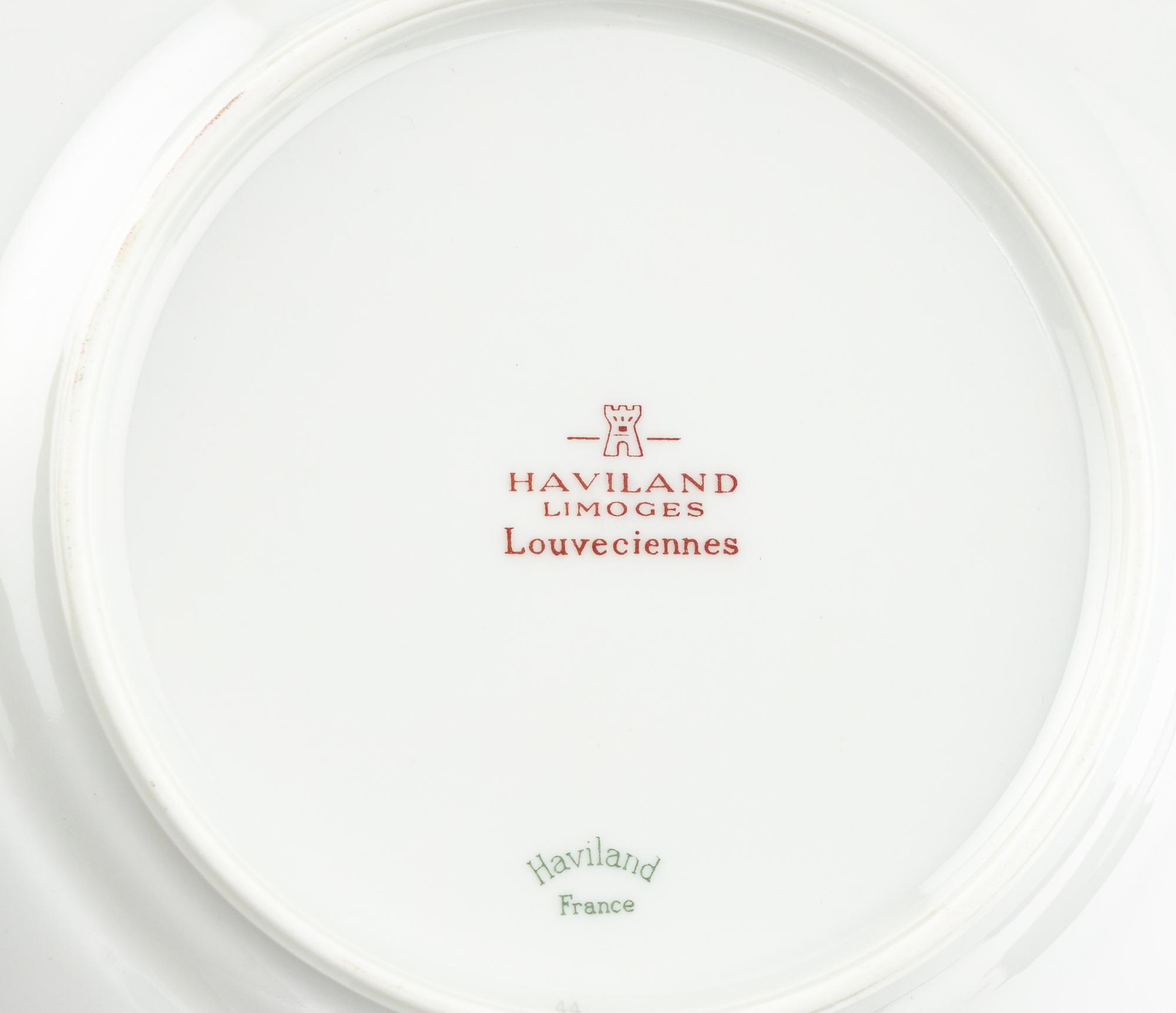 A Haviland Limoges Louveciennes Porcelain Dinner Service