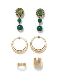 COLLECTION OF YELLOW GOLD JEWELRY