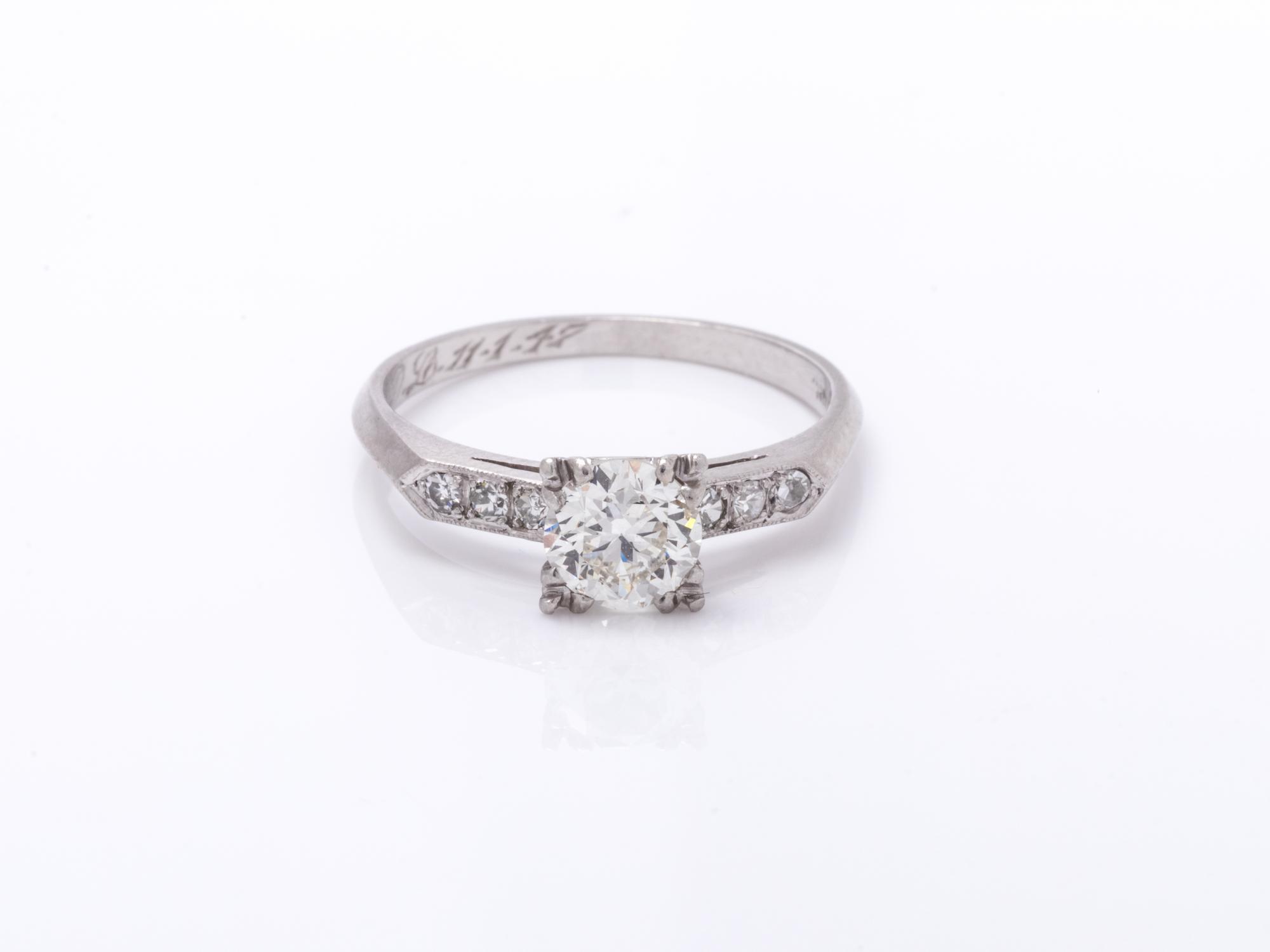 DIAMOND RING