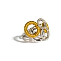 BICOLOR GOLD AND DIAMOND RING AND NECKLACE