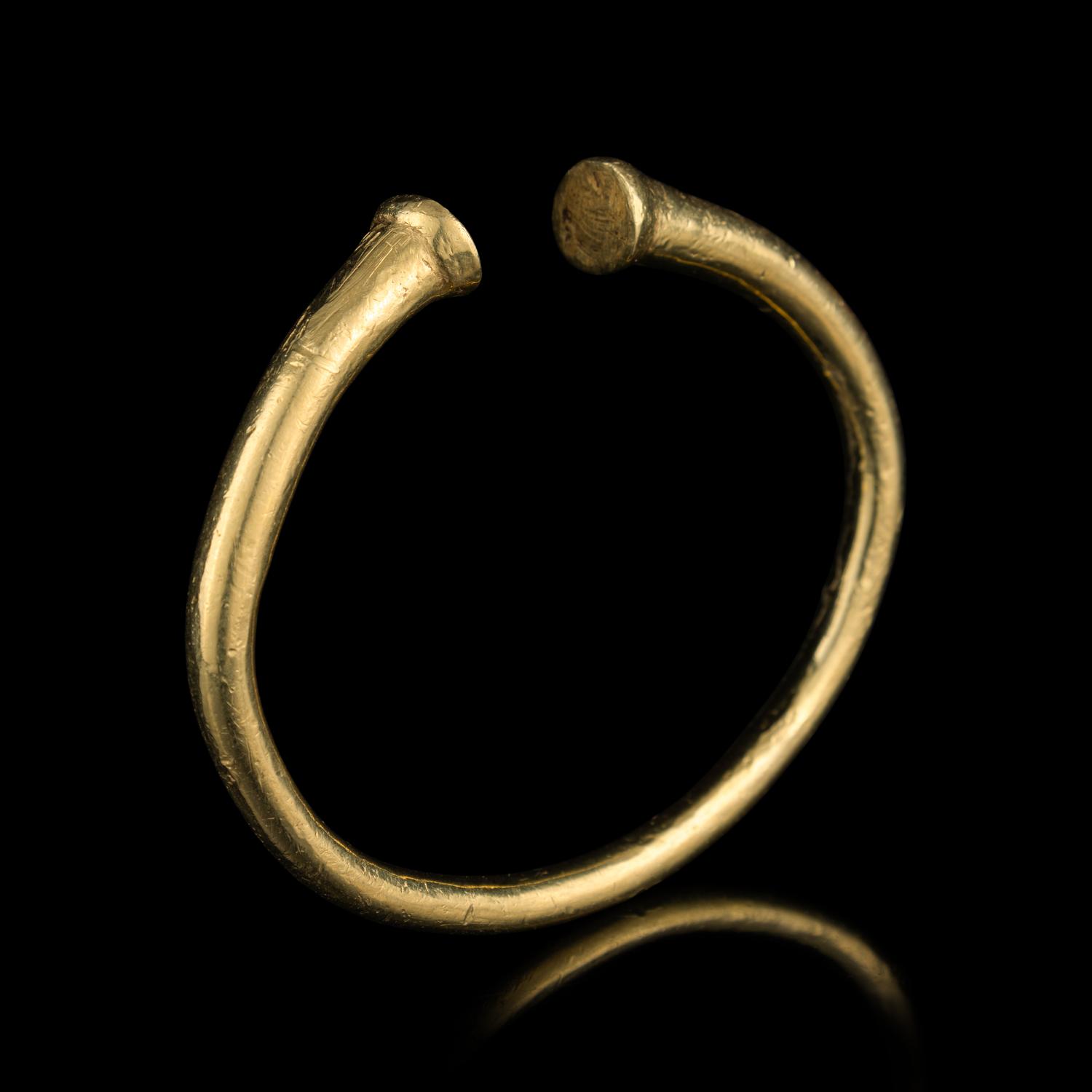 A Chinese Gold Vajra Ring, Dali Kingdom, Song Dynasty 宋 大理囯 金剛環