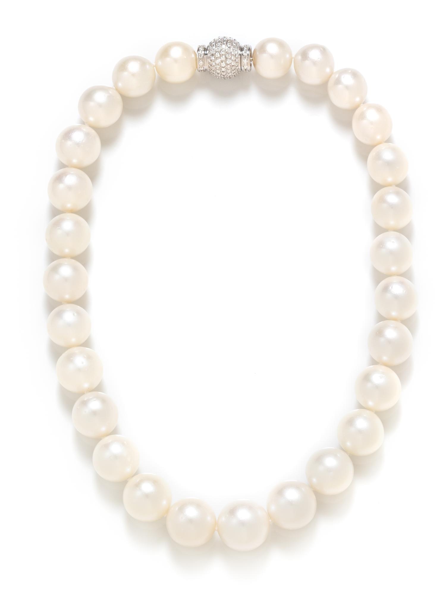 An 18 Karat White Gold, Diamond, Cultured South Sea Pearl Necklace, 106.30 dwts.