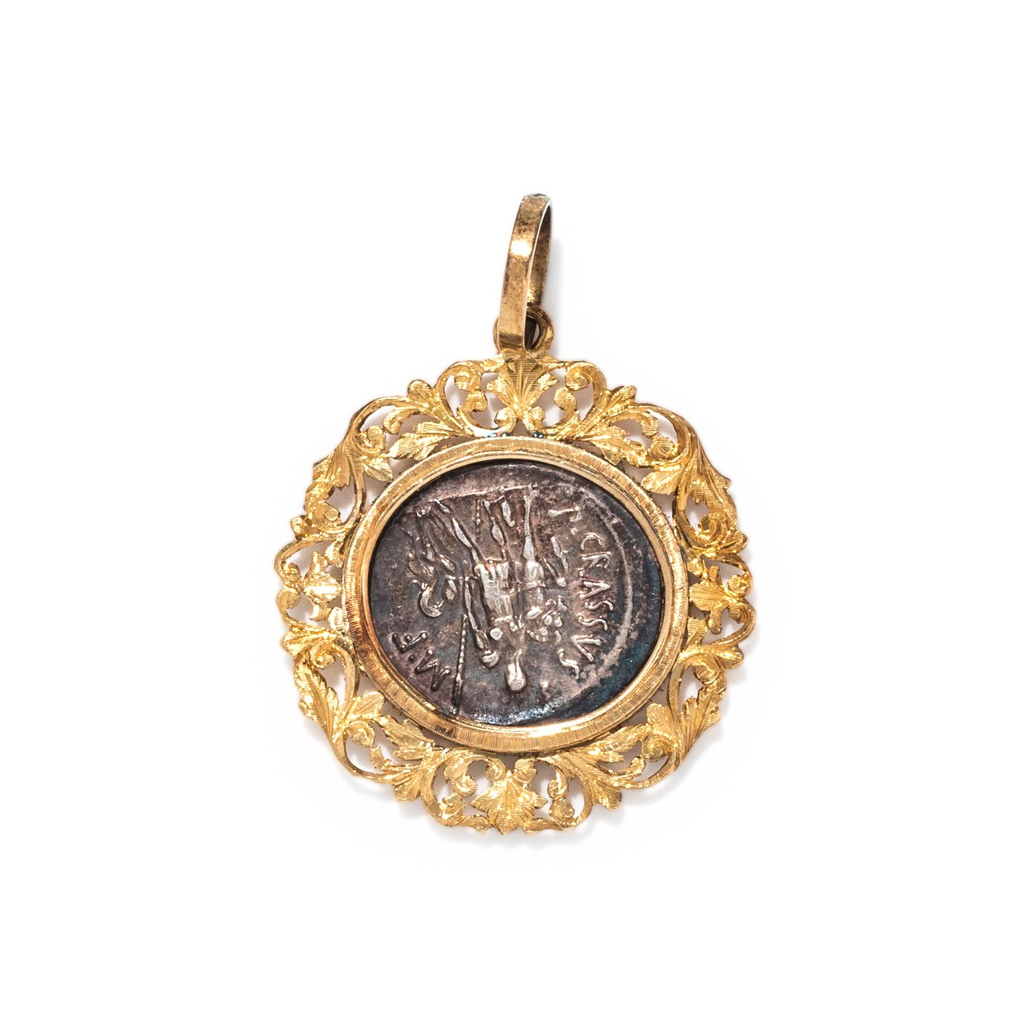 YELLOW GOLD AND ANCIENT ROMAN DENARIUS COIN PENDANT