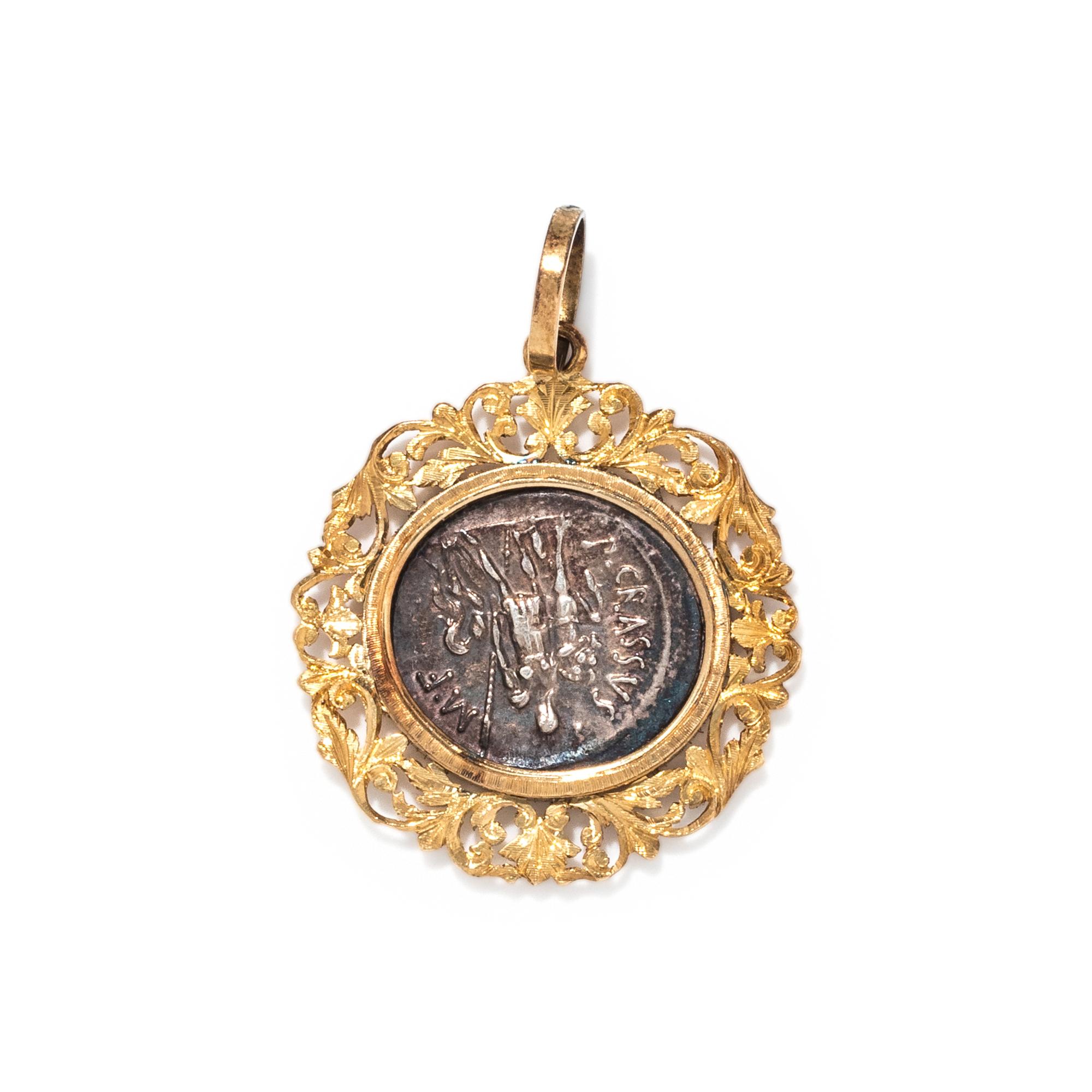YELLOW GOLD AND ANCIENT ROMAN DENARIUS COIN PENDANT
