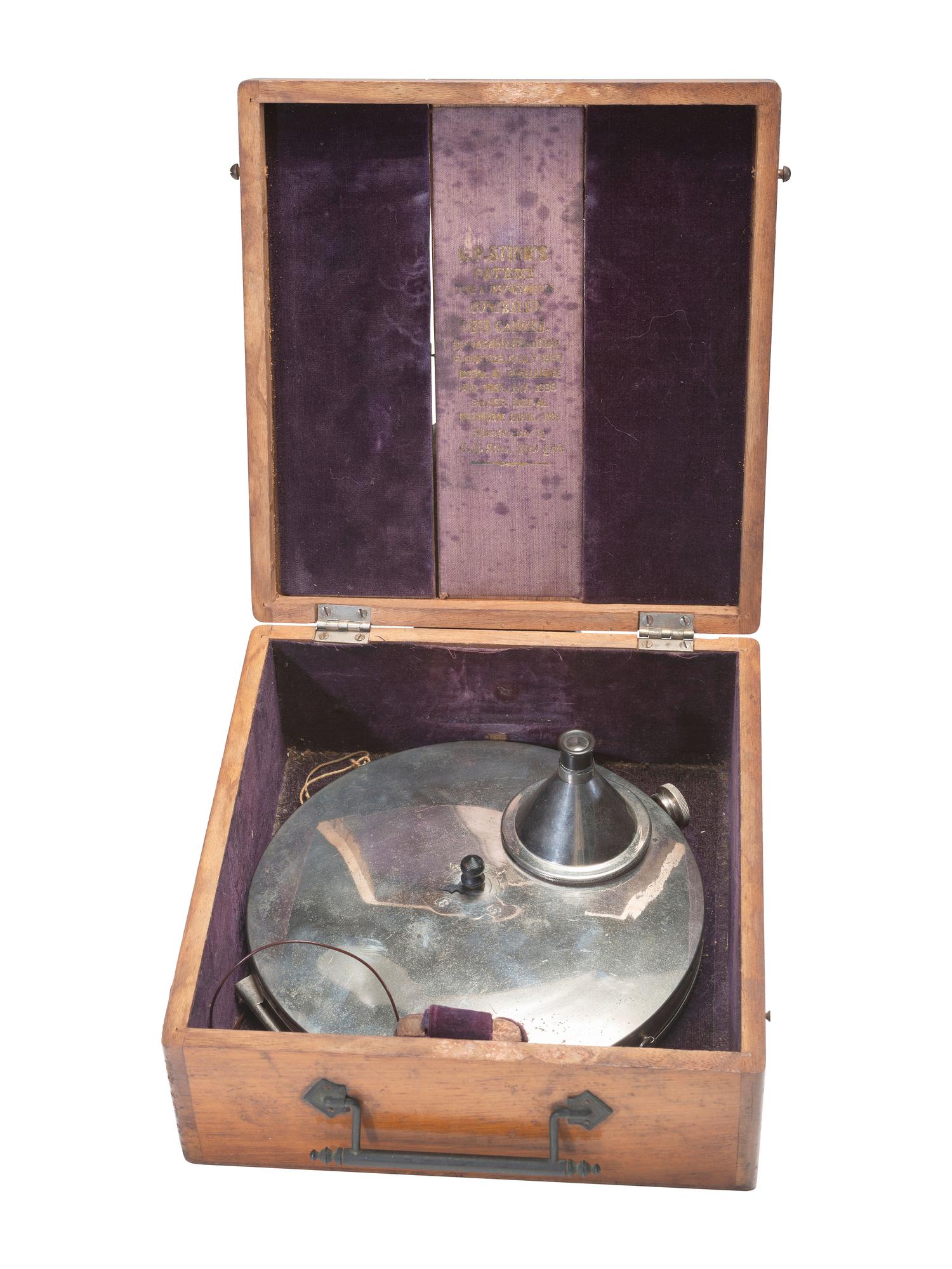 [CAMERAS]. C.P. Stirn's Concealed Vest Camera No. 2, ca 1888-1890.