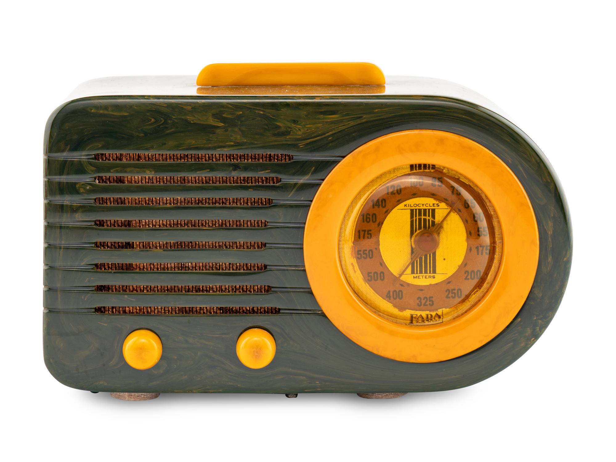 A Fada Bullet 115 Streamliner Radio