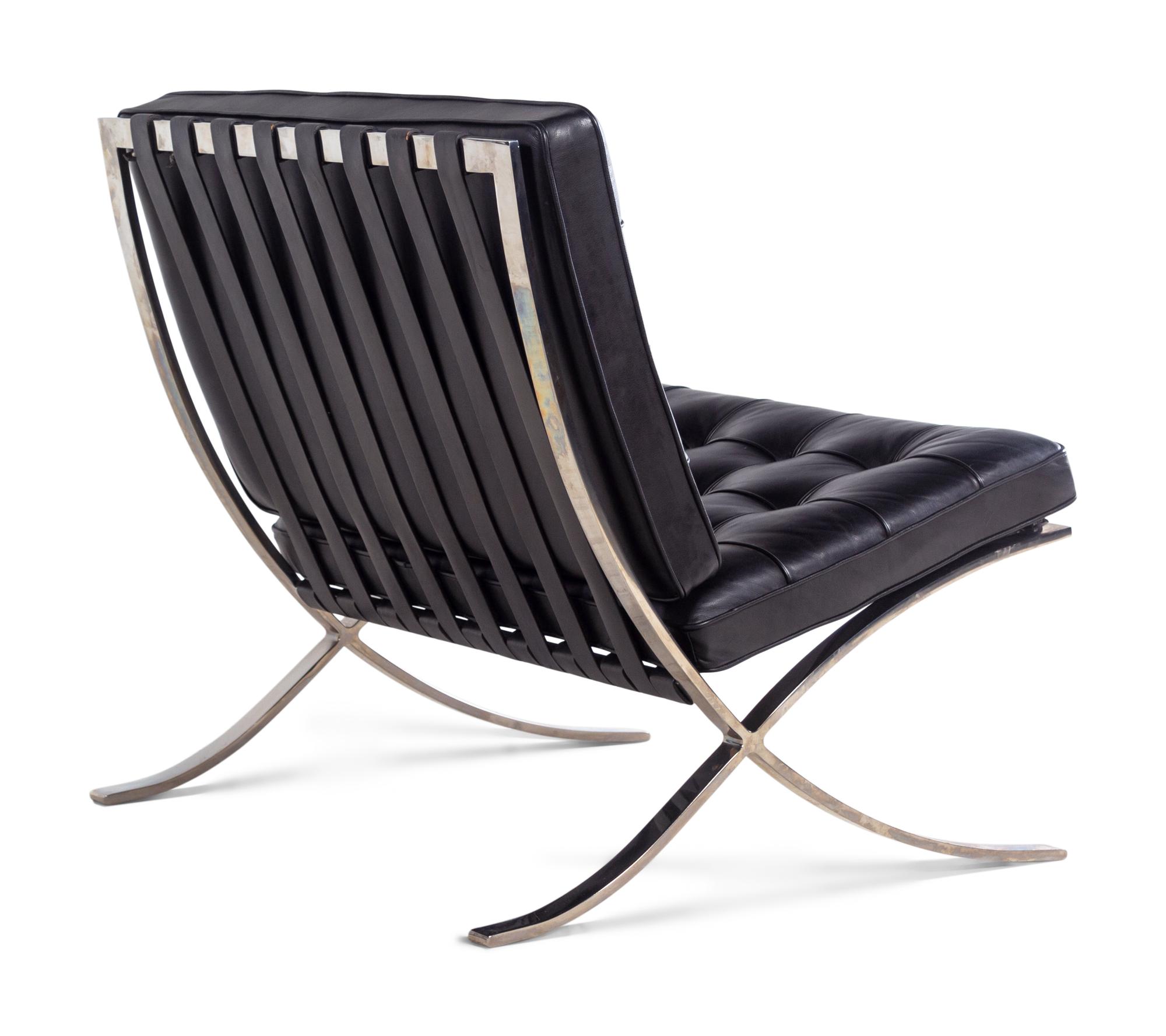 Barcelona Lounge Chair Knoll International, USA