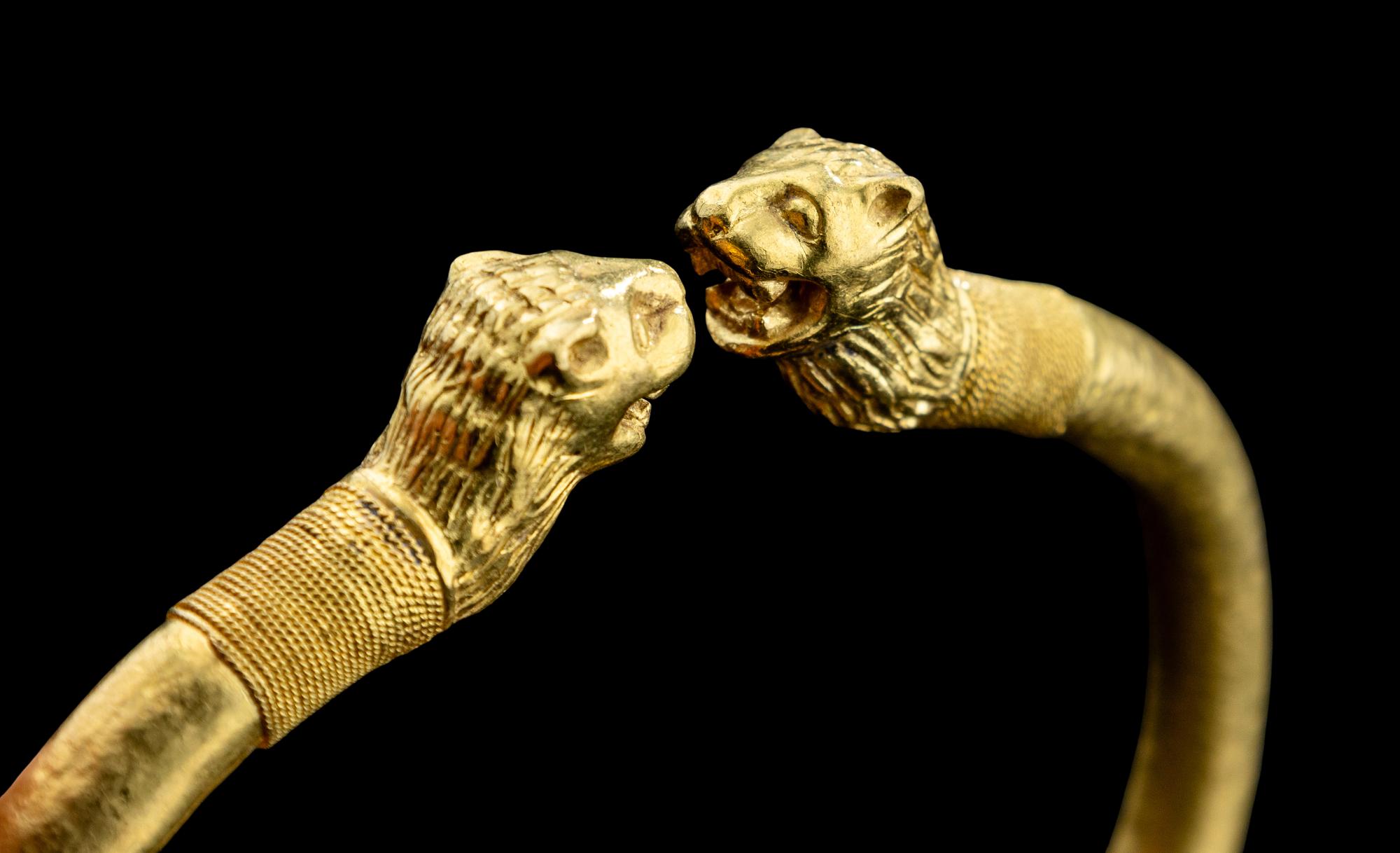 A Greek or Achaemenid Gold Bracelet with Lion Terminals