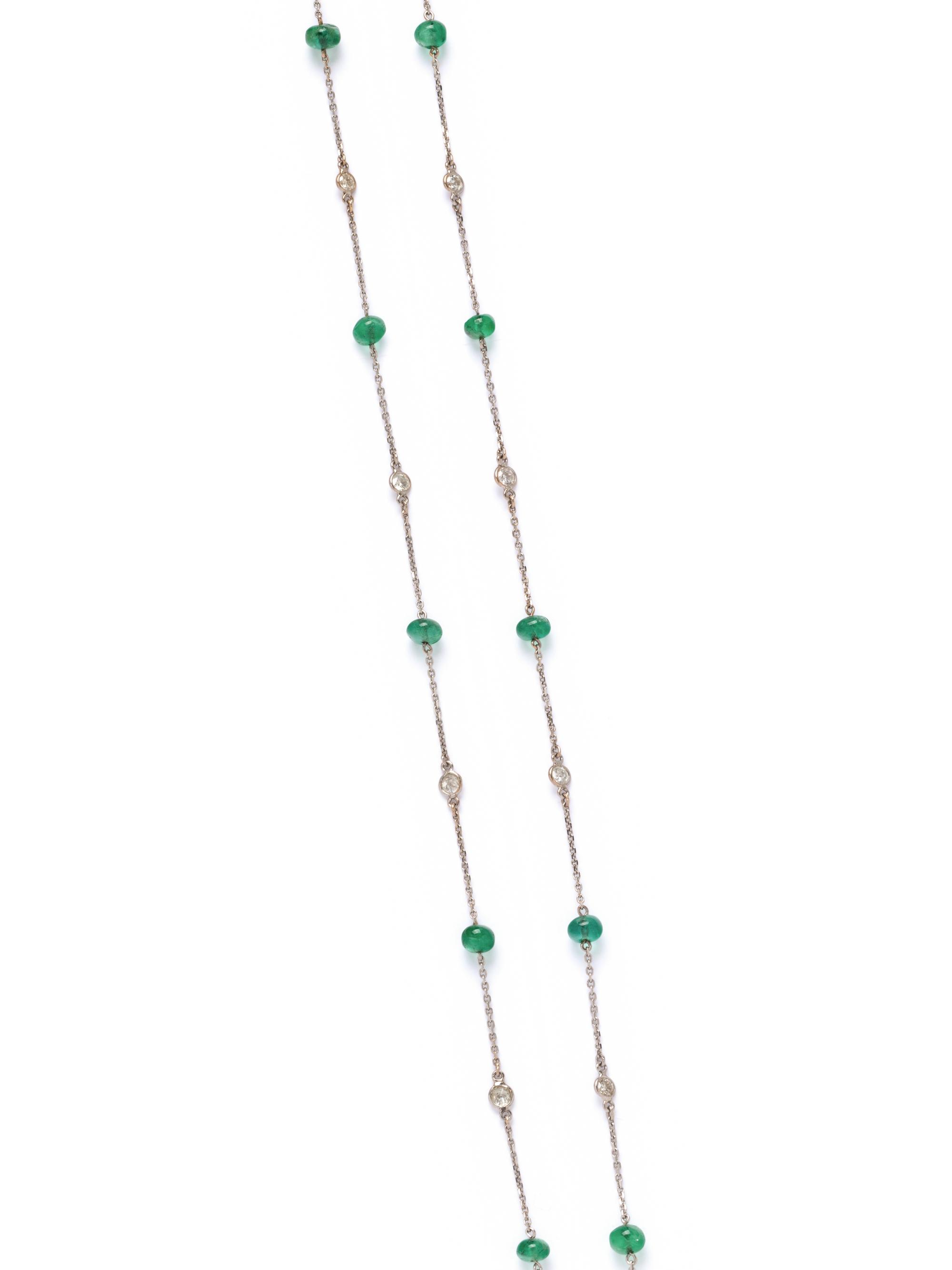 WHITE GOLD, DIAMOND AND EMERALD LONGCHAIN NECKLACE