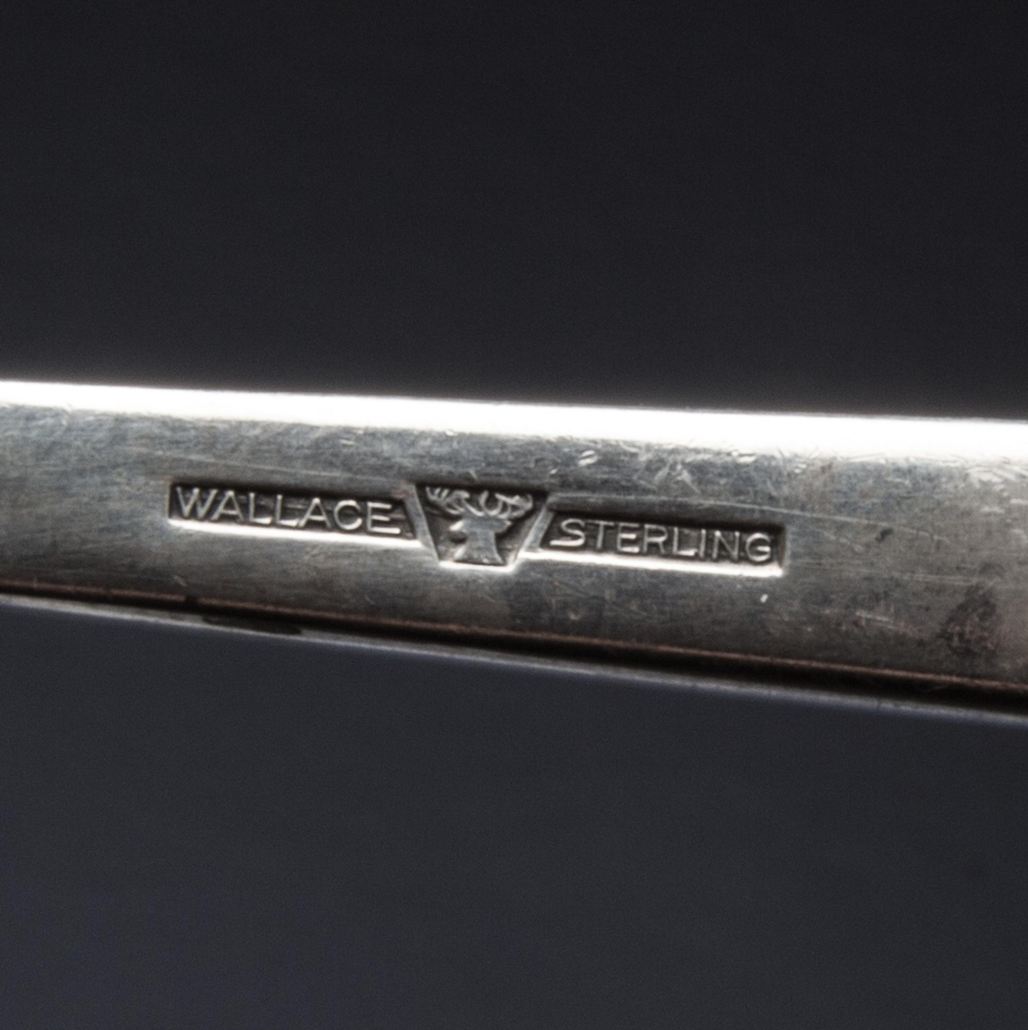 An American Silver Flatware Service, R. Wallace & Sons Mfg. Co., Wallingford, CT, 20th Century, Grand Baroque pattern, comprising: 13 d