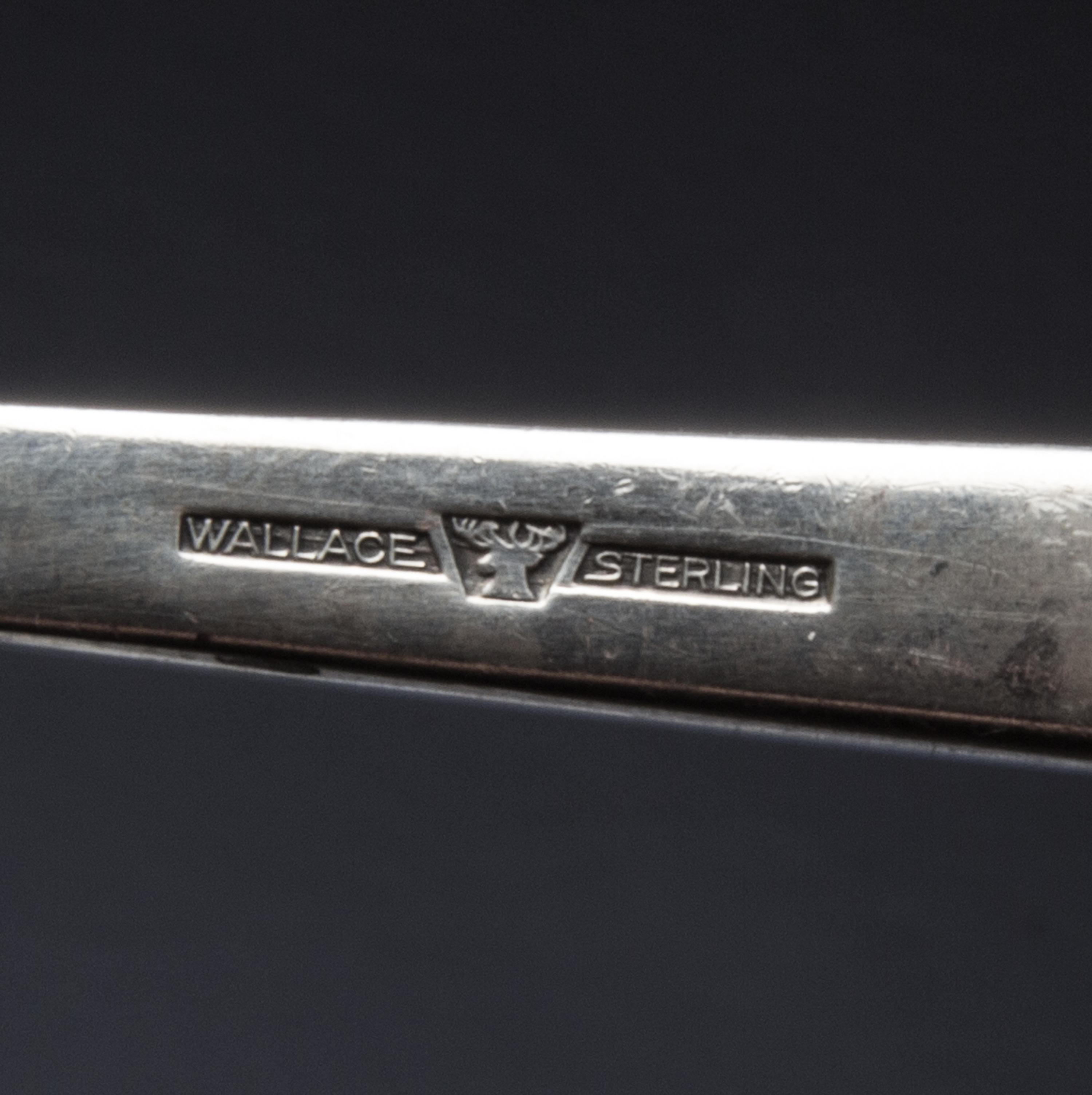 An American Silver Flatware Service, R. Wallace & Sons Mfg. Co., Wallingford, CT, 20th Century, Grand Baroque pattern, comprising: 13 d