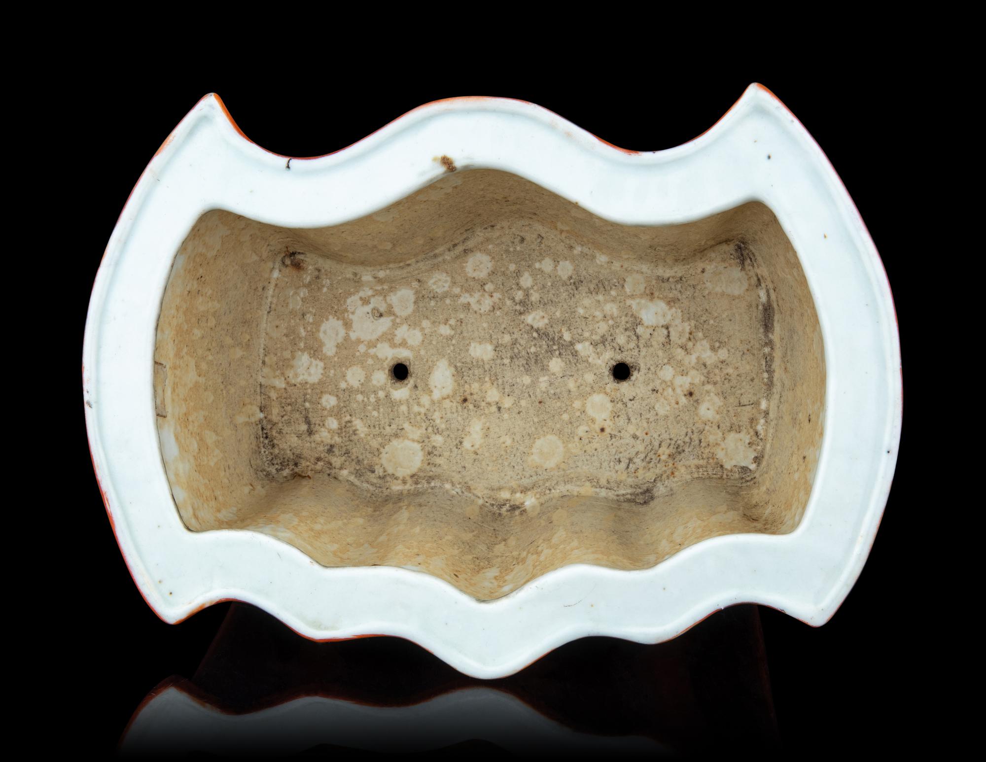 A Pair of Gilt Highlighted Coral-Red Ground Bat-Form Porcelain Planters